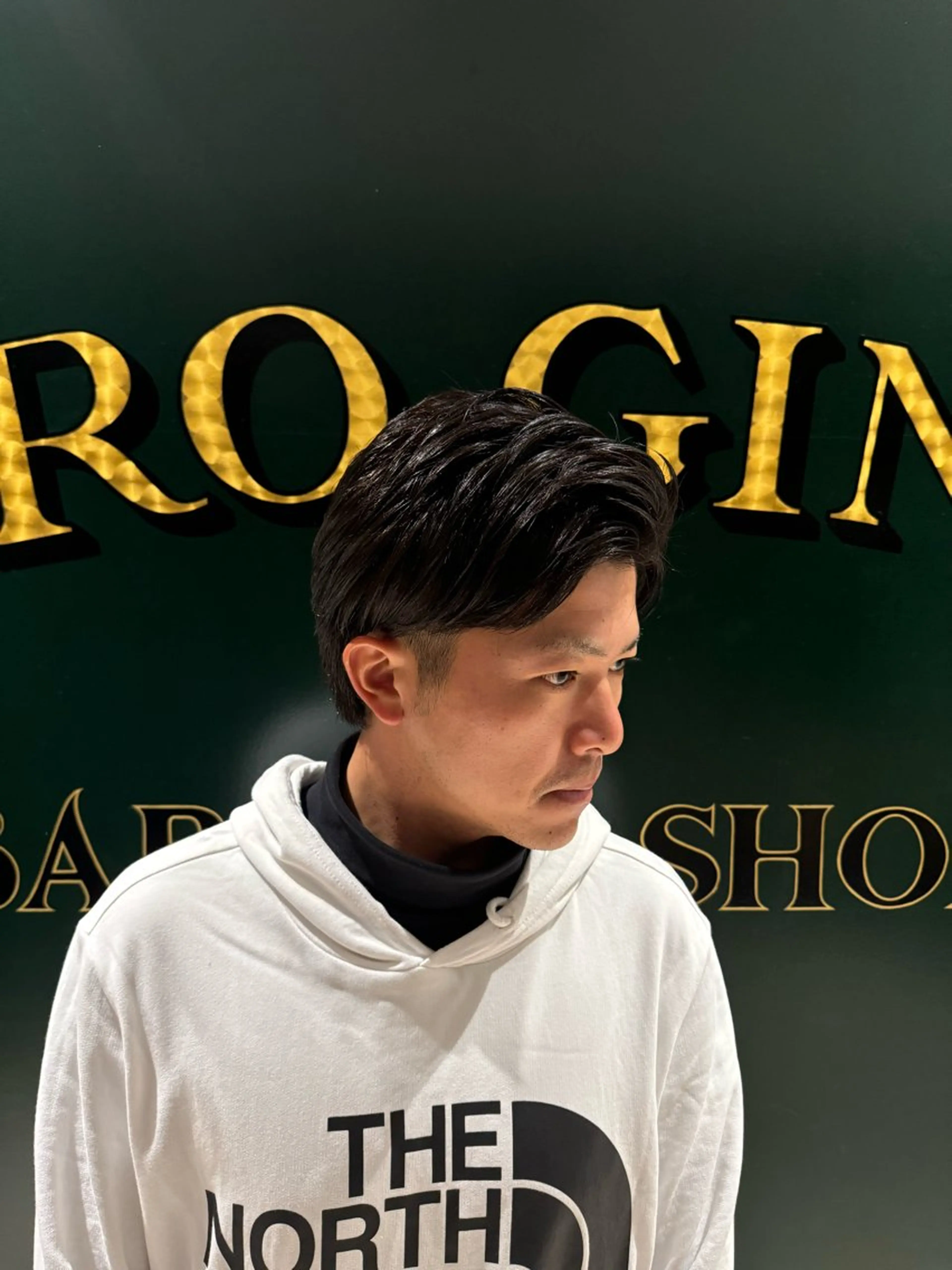 ミディアム 小島 優奈のヘアスタイル