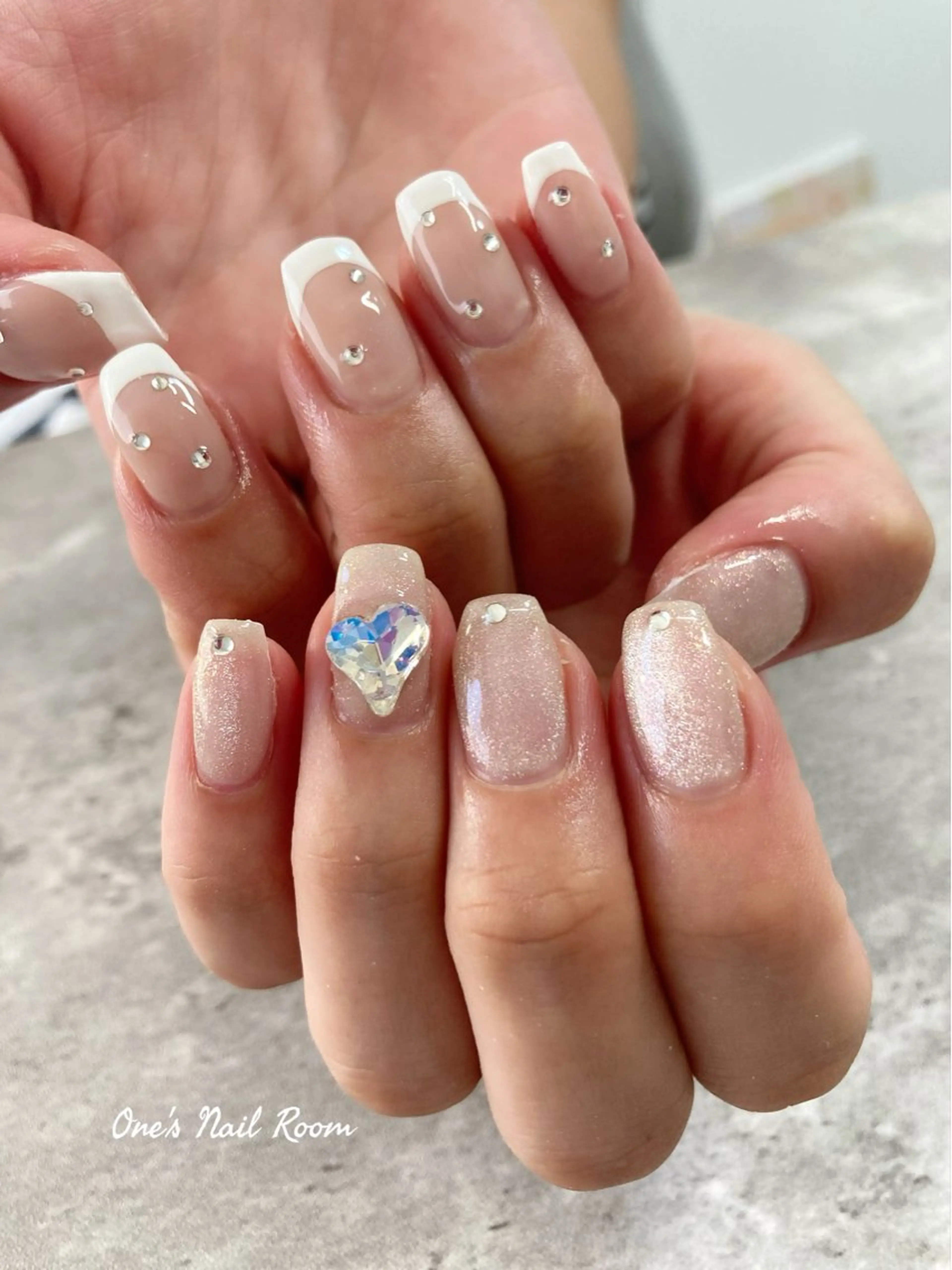 ネイル ハンドネイル One's Nail Roomのネイルデザイン