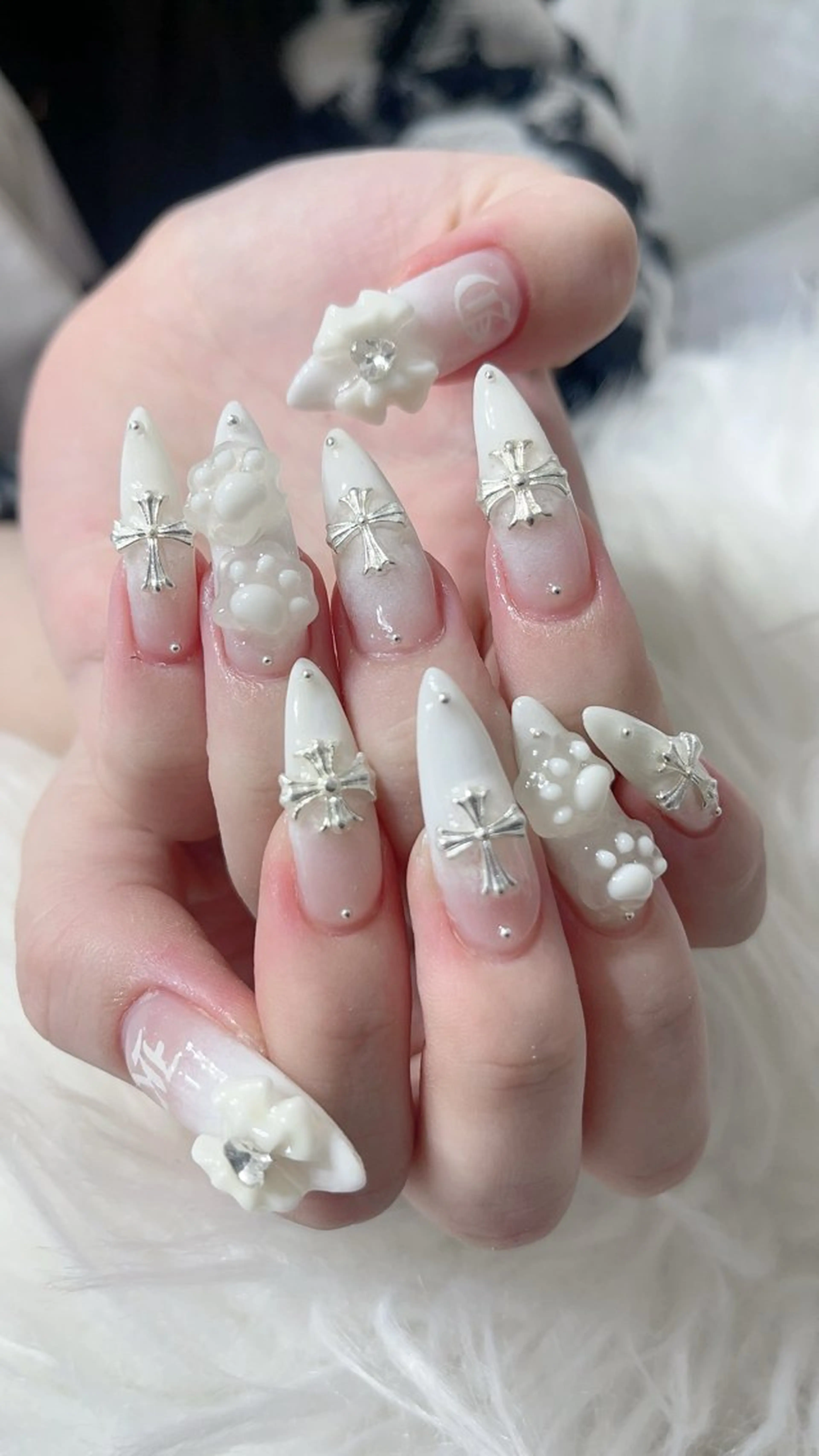 ネイル ハンドネイル 菲菲ネイルサロン所属・FF フィフィネイルサロンのネイルデザイン