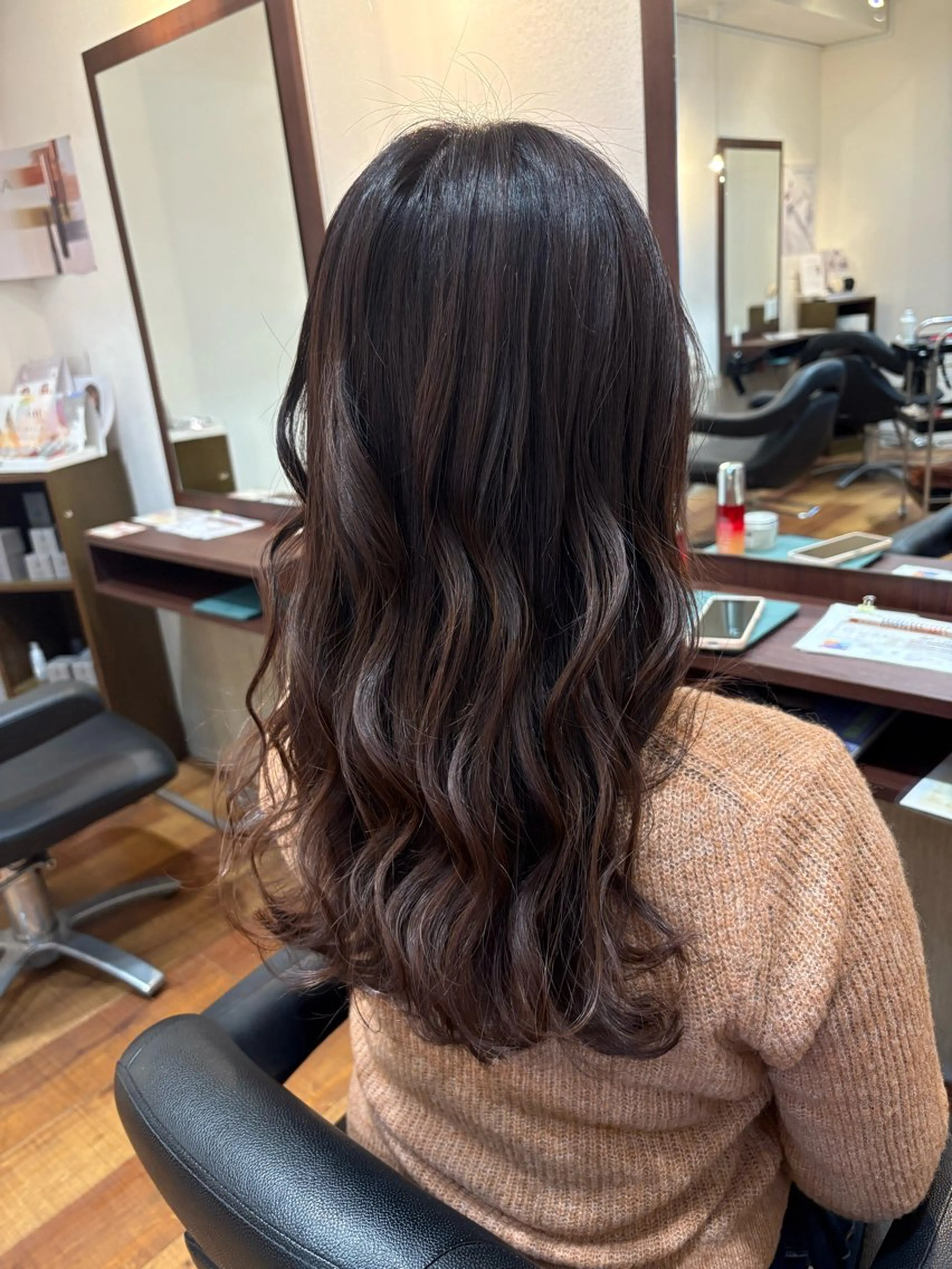 ロング 赤み消しオリーブ特化 柔らか縮毛矯正🌷辻のヘアスタイル