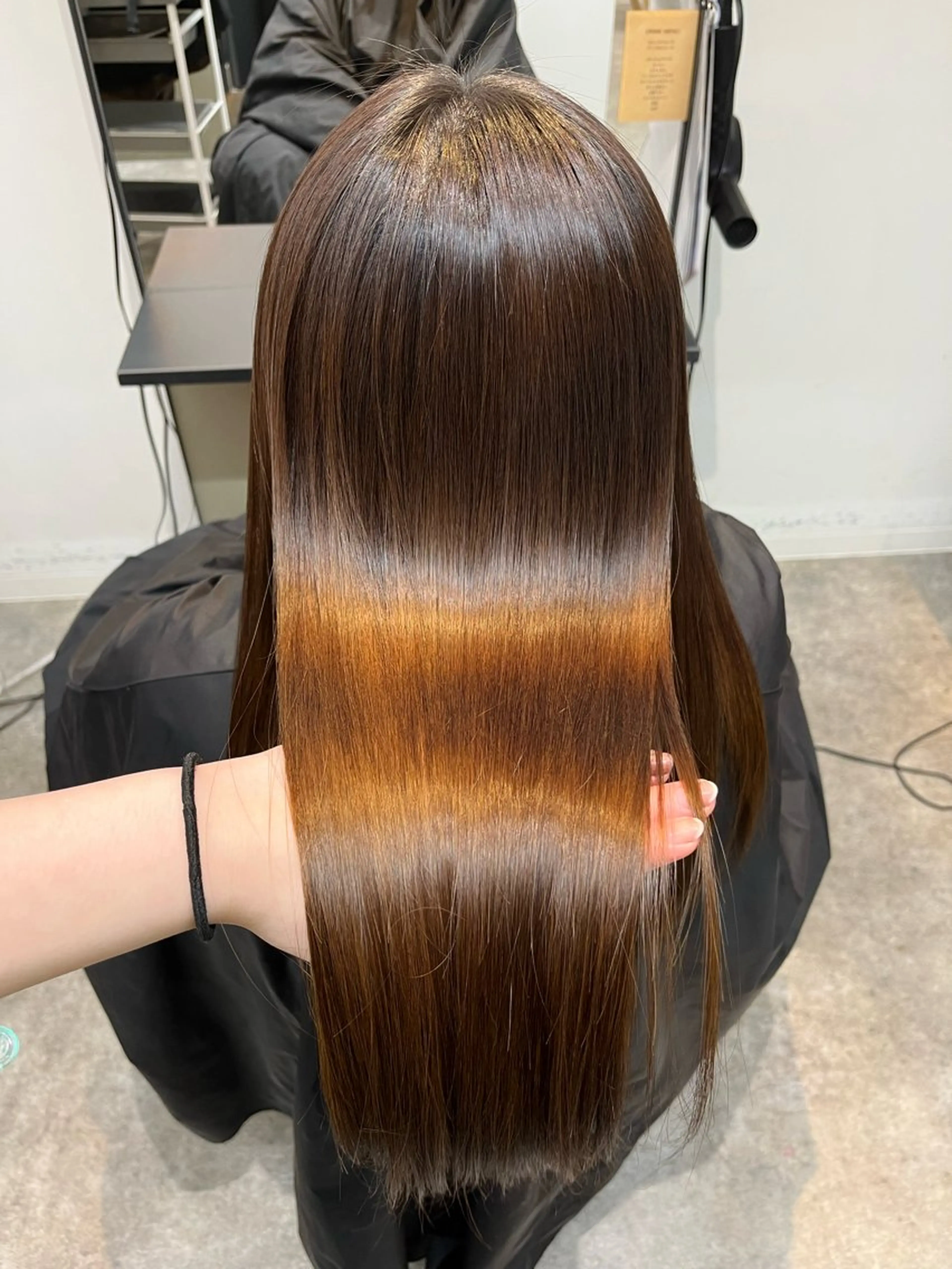 ロング パーマ 伸ばしかけ 縮毛矯正 カット 縮毛矯正 トリートメント 長尾 みのりのヘアスタイル