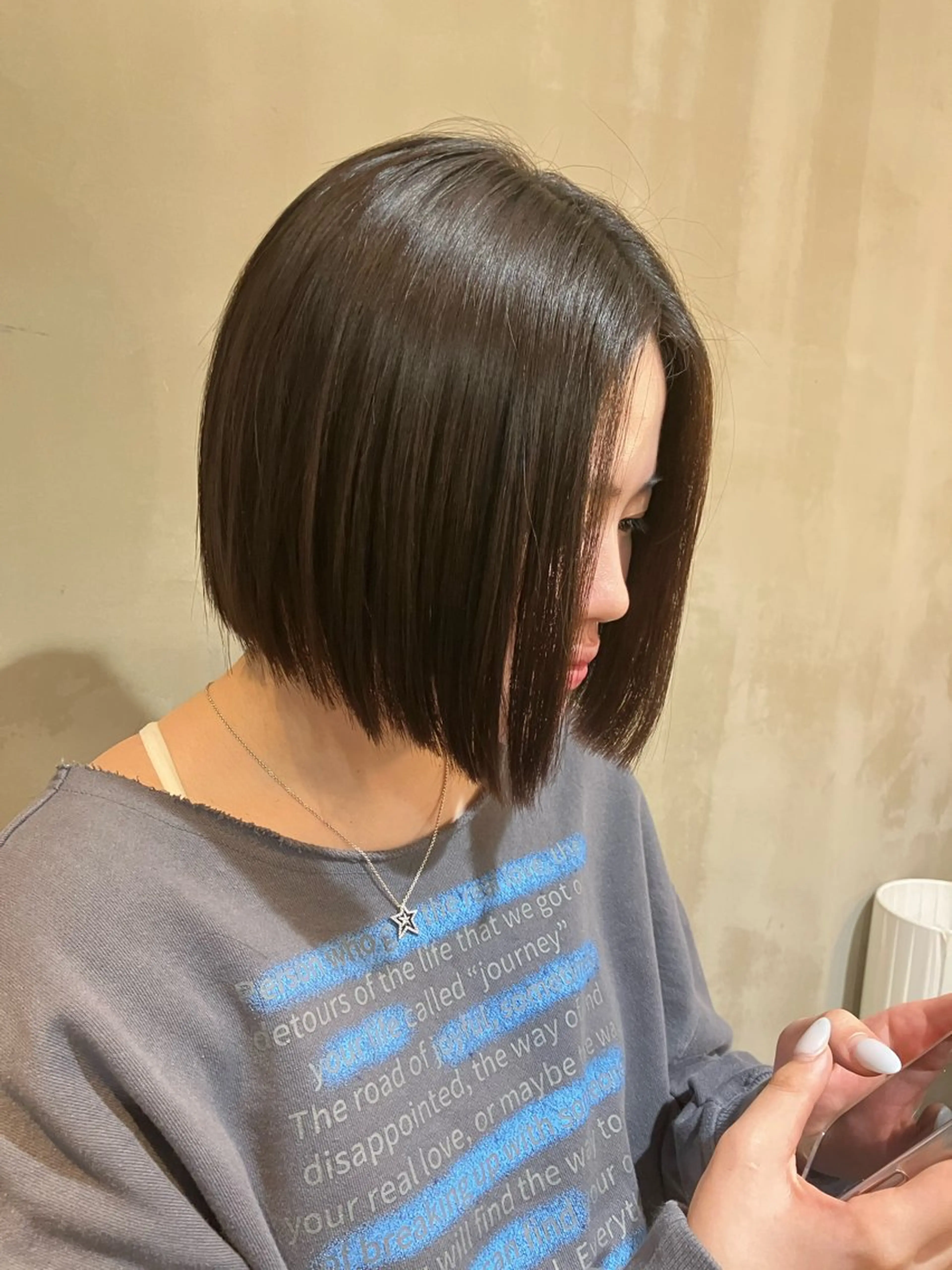 ショート 切りっぱなしボブ ボブ 【ツヤ髪特化】 スズキアキエのヘアスタイル