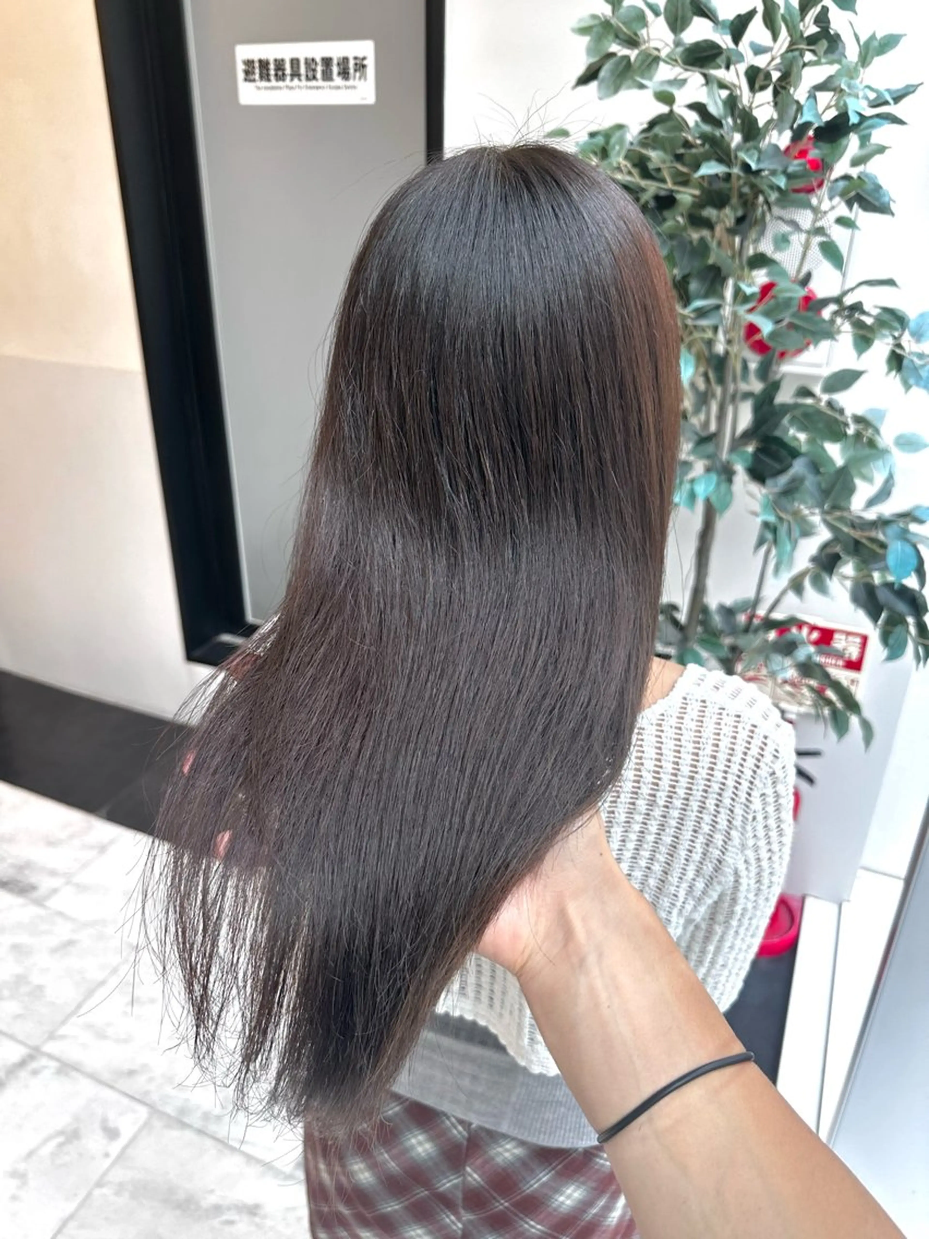 ロング カラー ブリーチ グレージュ ブリーチなしカラー カット ヘアカラー トリートメント 矢野 晃平のヘアスタイル