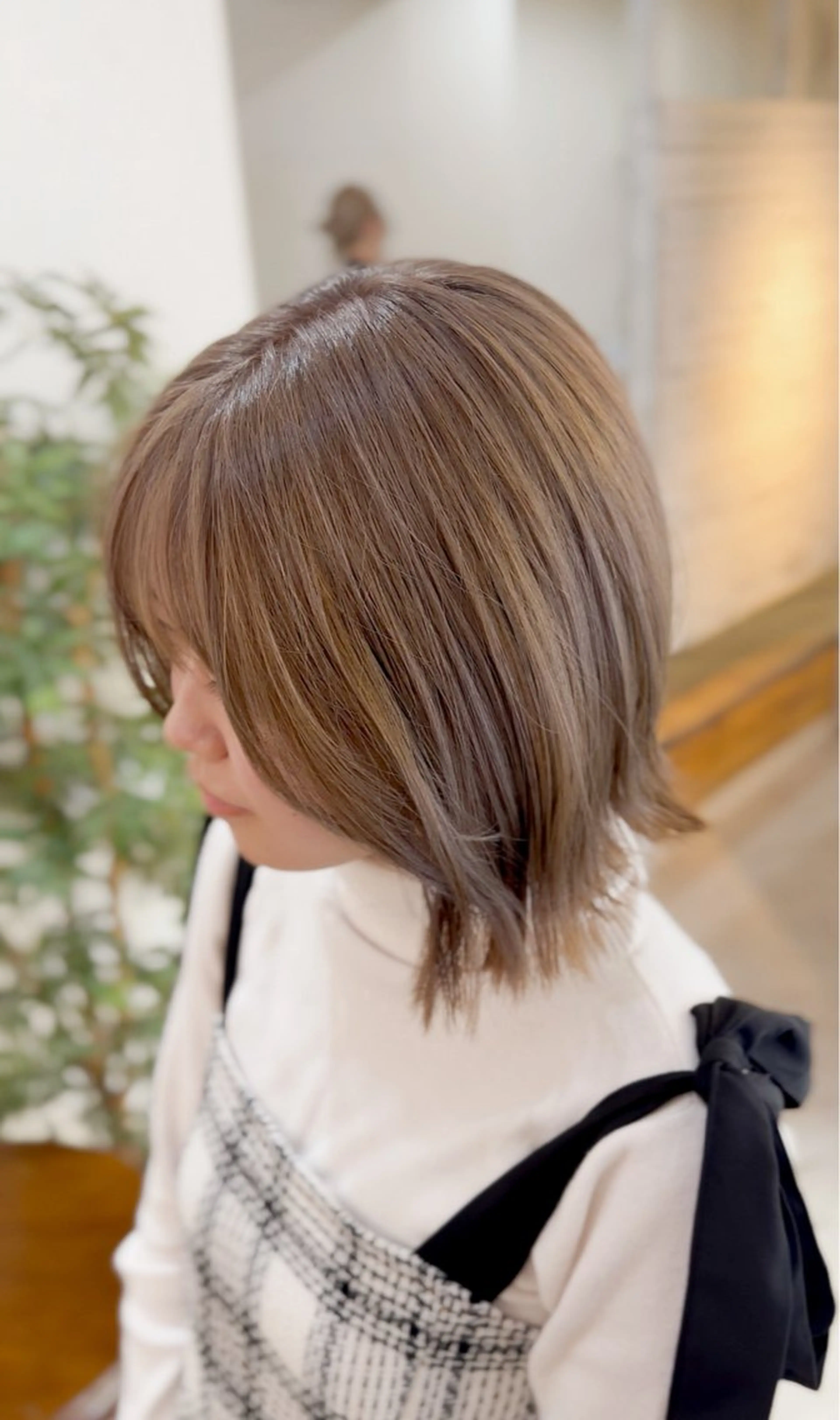 ミディアム カット ヘアカラー トリートメント 飯星慧斗 /ブリーチ、縮毛矯正のヘアスタイル