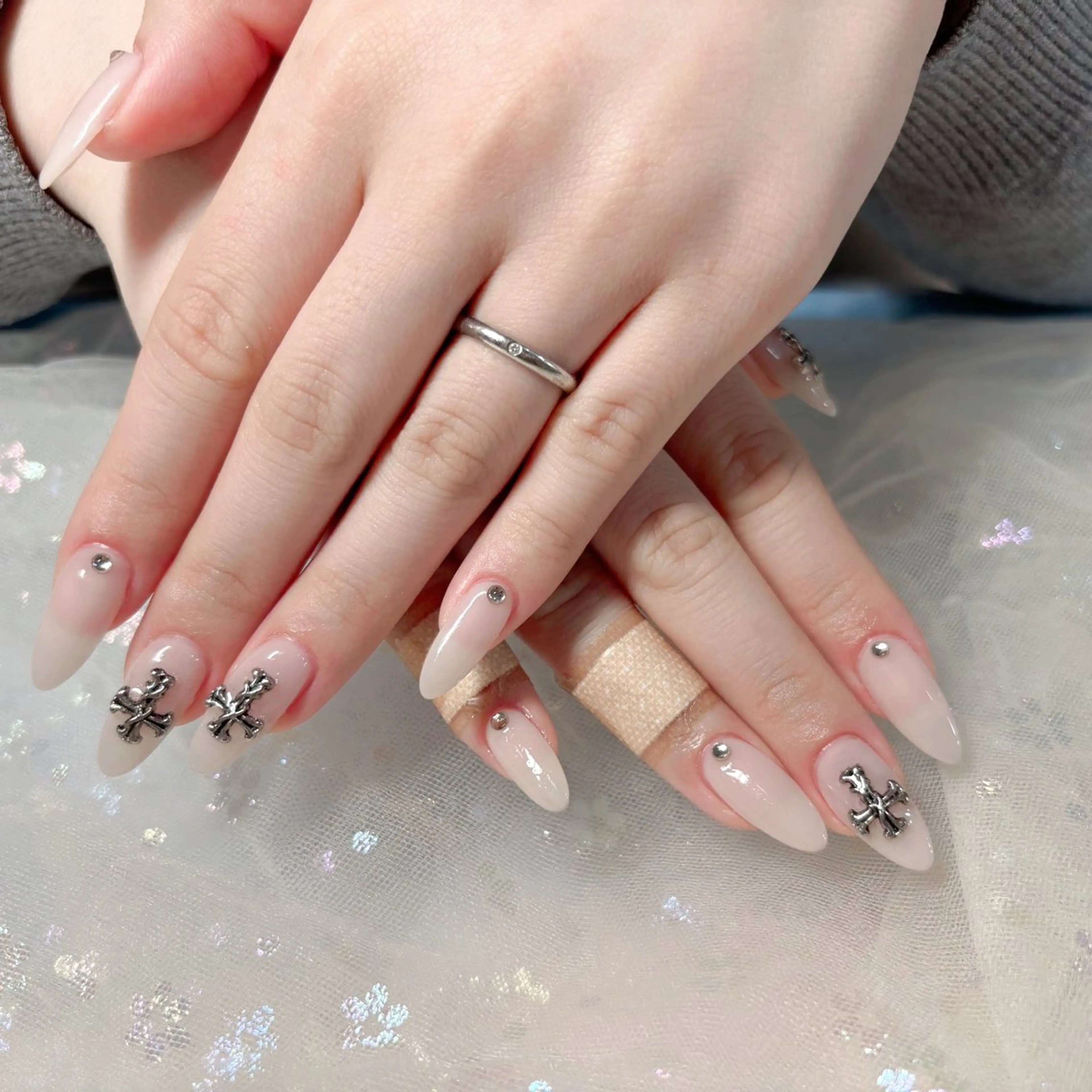 ネイル ハンドネイル H3 Nail Tsuki🦋💙のネイルデザイン