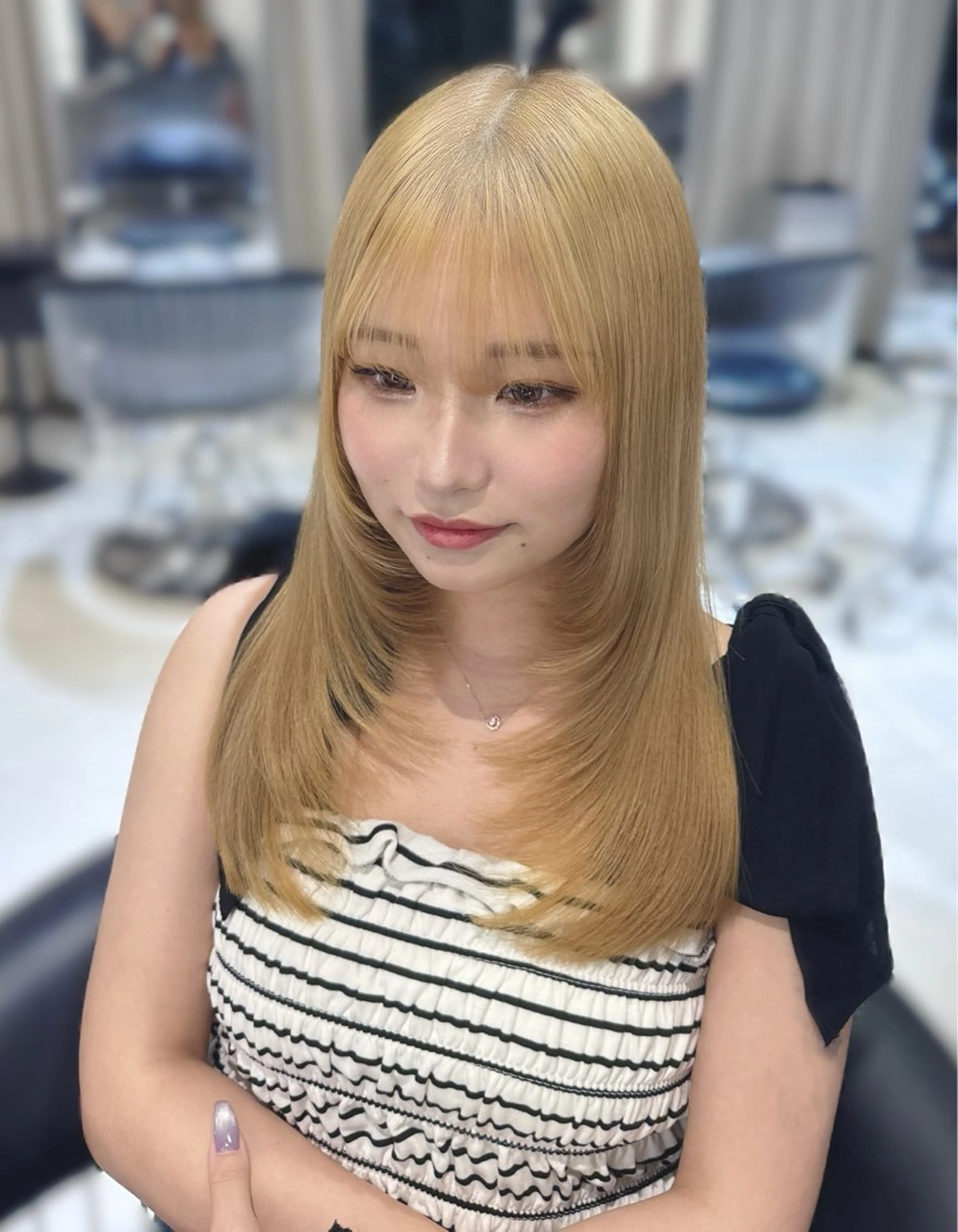 ロング ハイトーン/ベージュ 🤍reinaのヘアスタイル