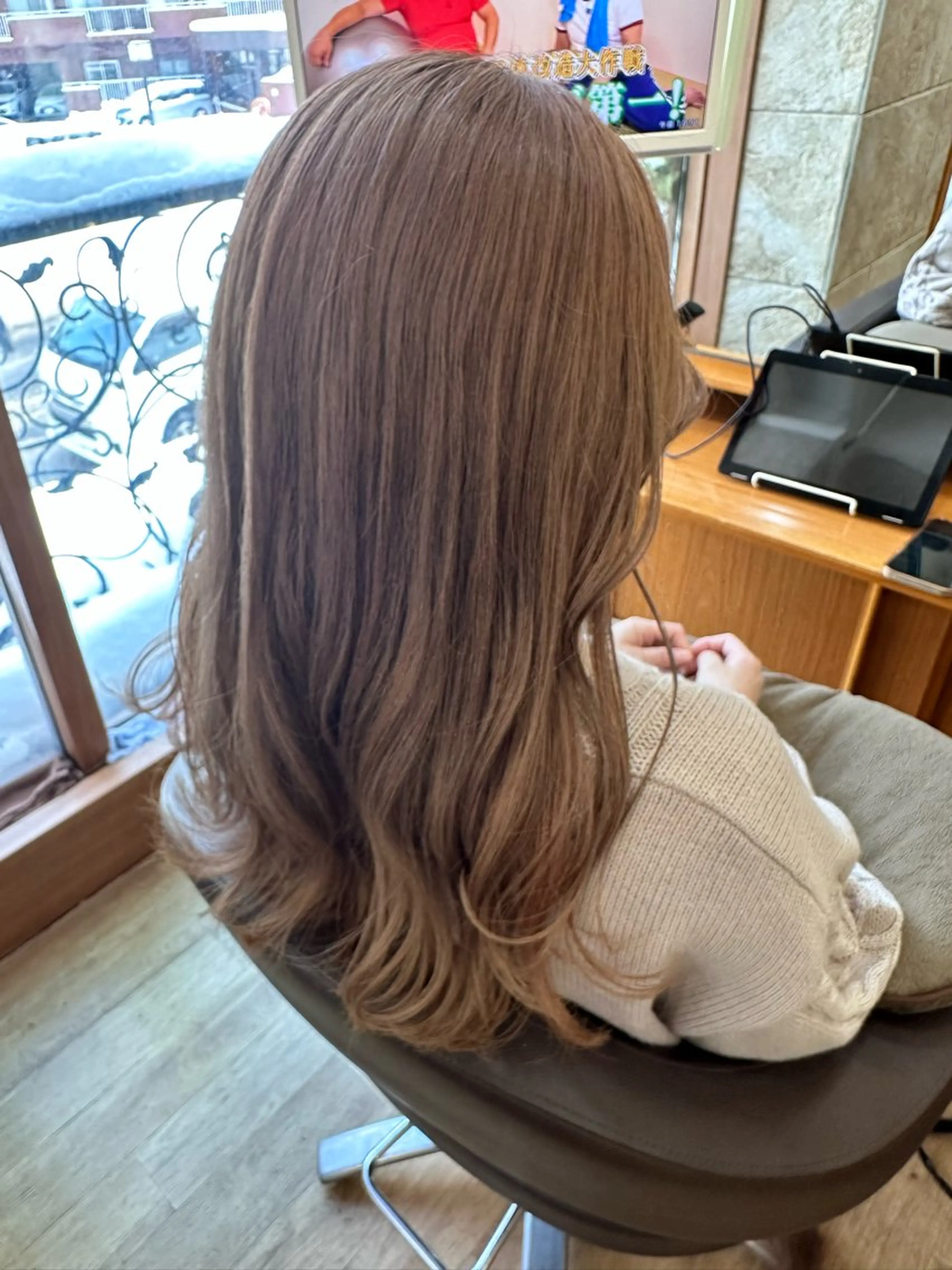 セミロング カラー ベージュカラー ブリーチ ミルクティーベージュ ピンクカラー ✨店長✨松下 和正のヘアスタイル