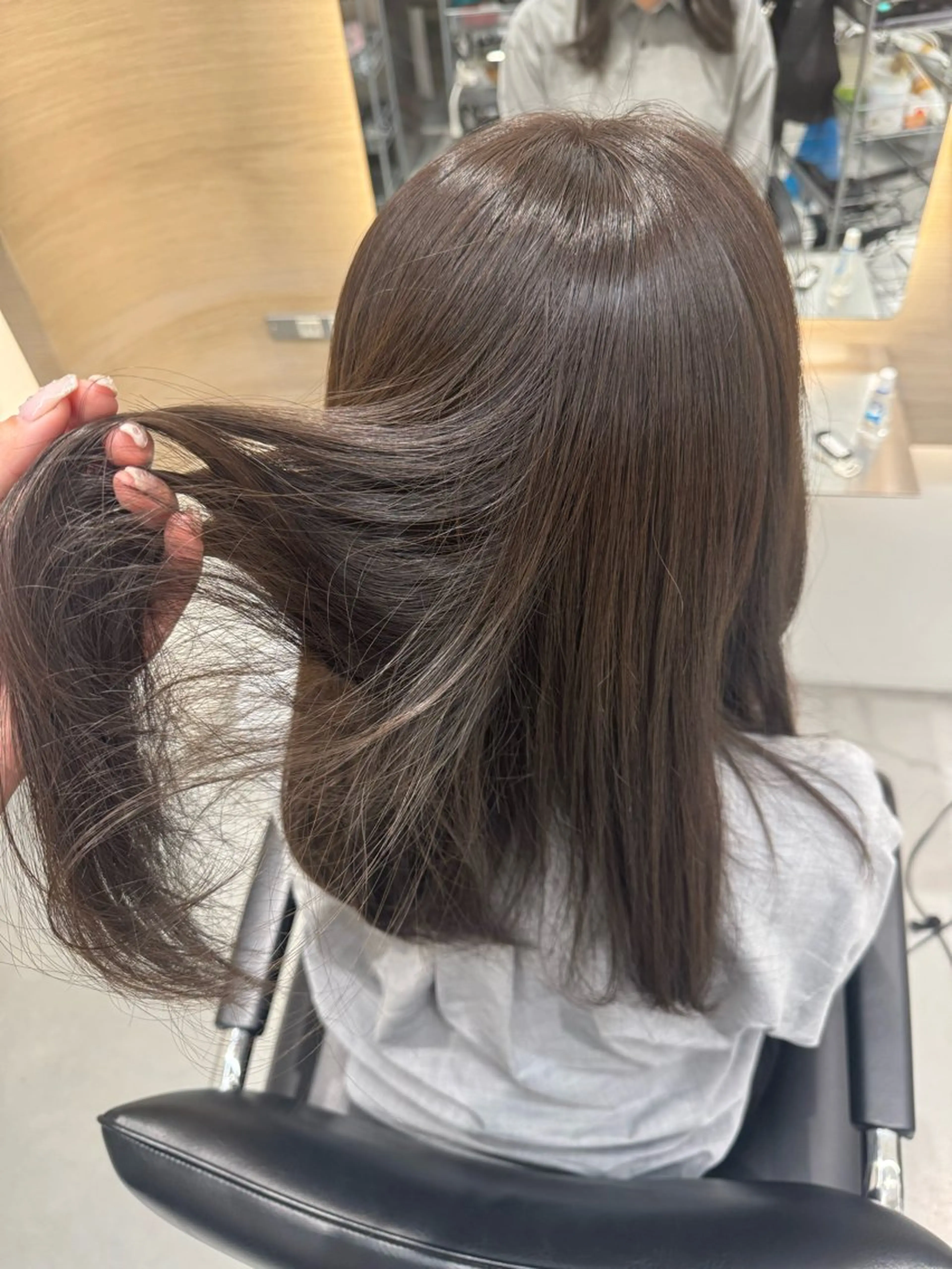 カラー アッシュ オリーブアッシュ ヘアカラー ナカバチ ユイ🌼 Rizm greenのヘアスタイル