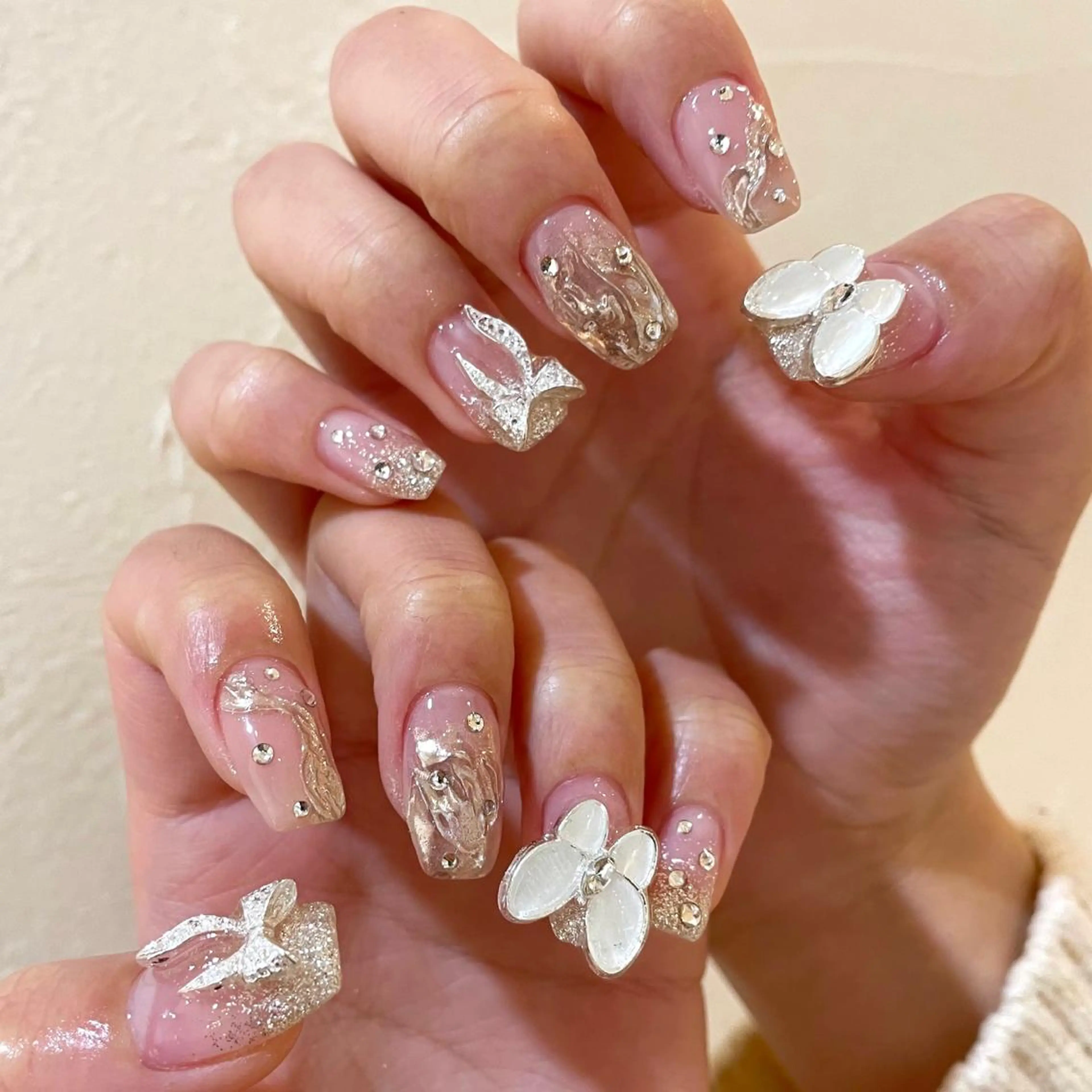 ネイル ハンドネイル 新井 ひなののネイルデザイン