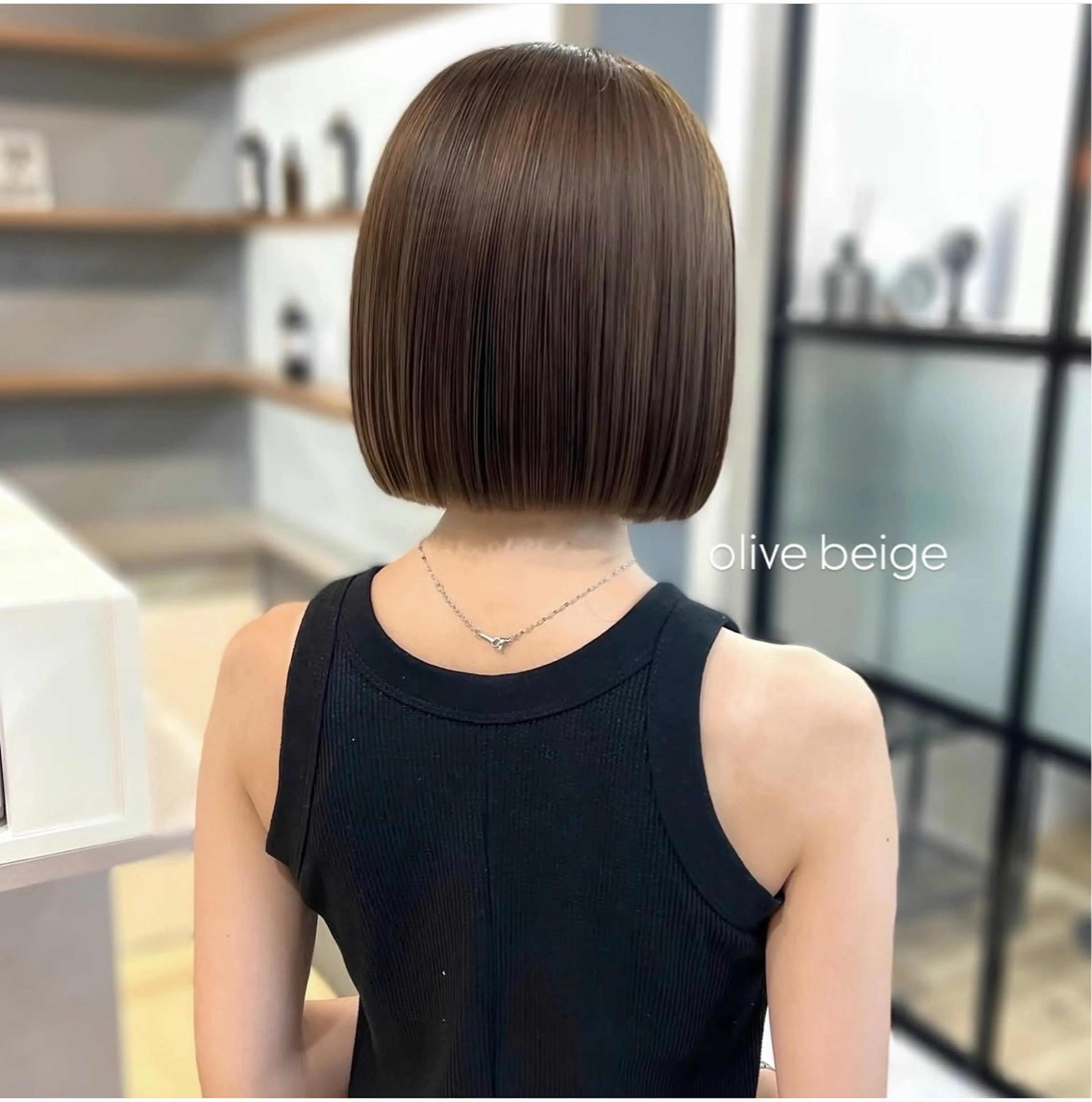 ショート カラー カット ヘアカラー 前川 朋香のヘアスタイル