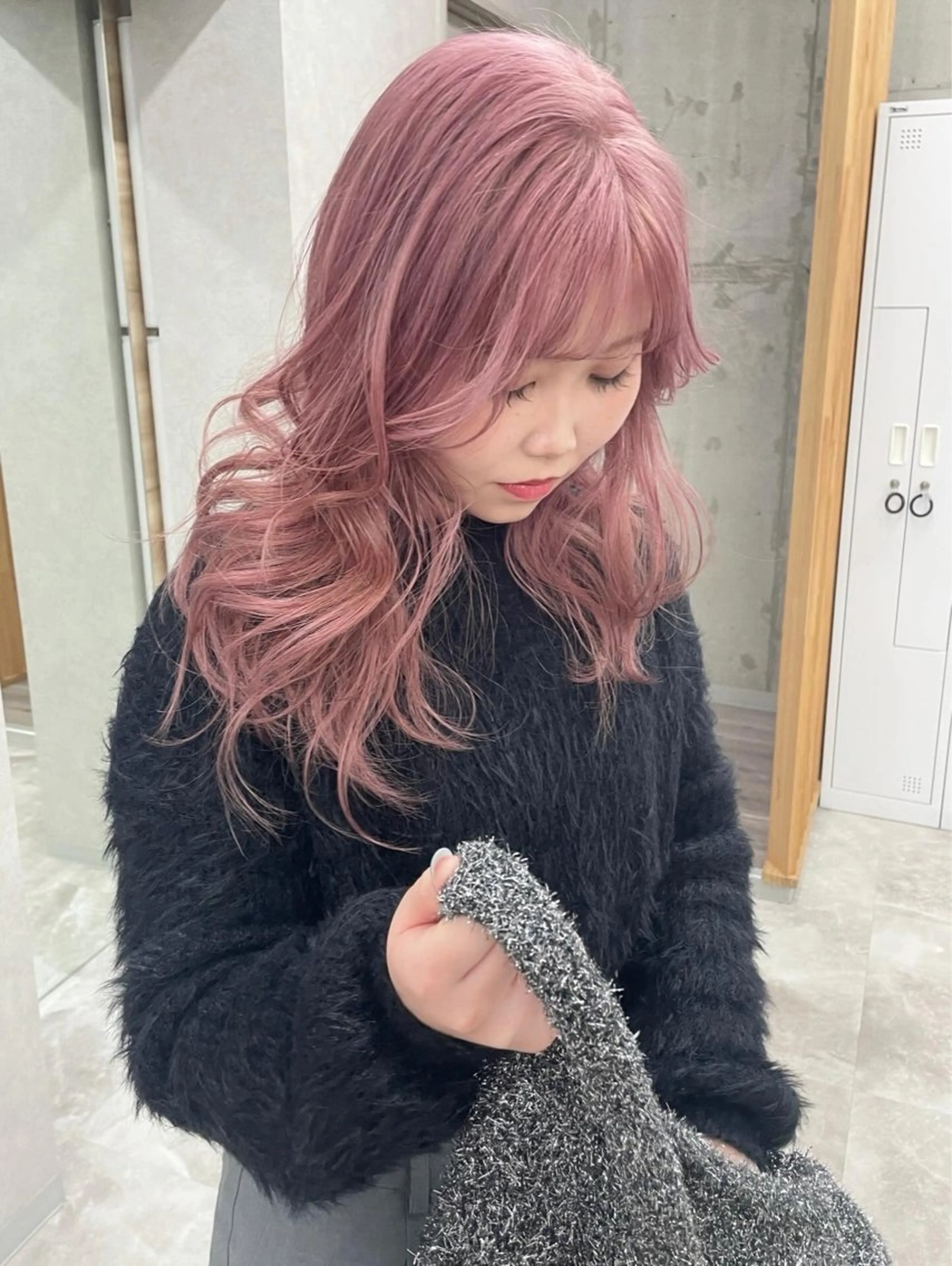 ミディアム カラー ブリーチ ラベンダーカラー ピンクカラー ピンクラベンダー 髪質改善 ヘアカラー ブリーチ/ベージュ 💕/momoaのヘアスタイル