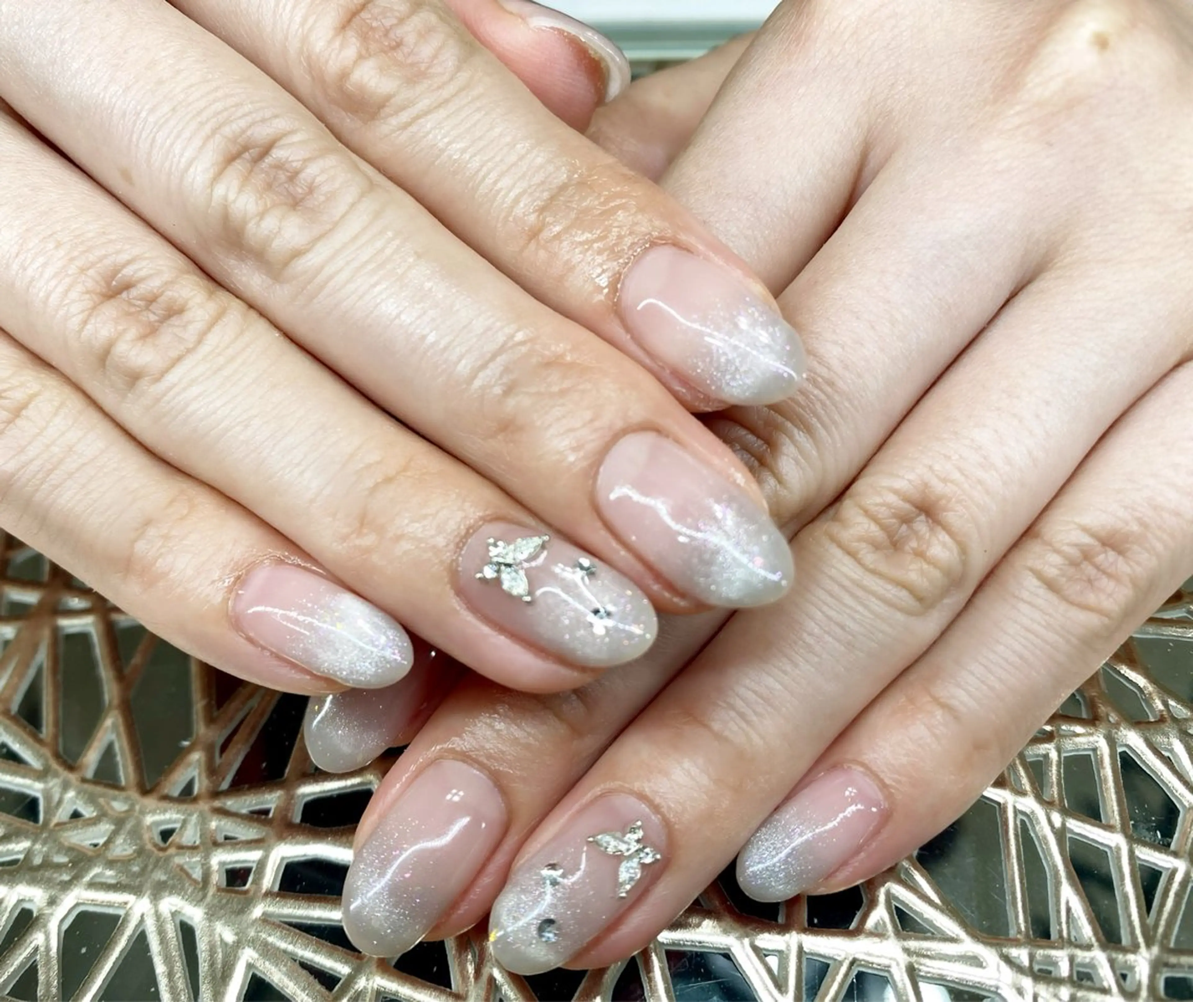 ネイル フレンチネイル マグネットネイル マグネットフレンチ ネイルサロン nail_upのネイルデザイン