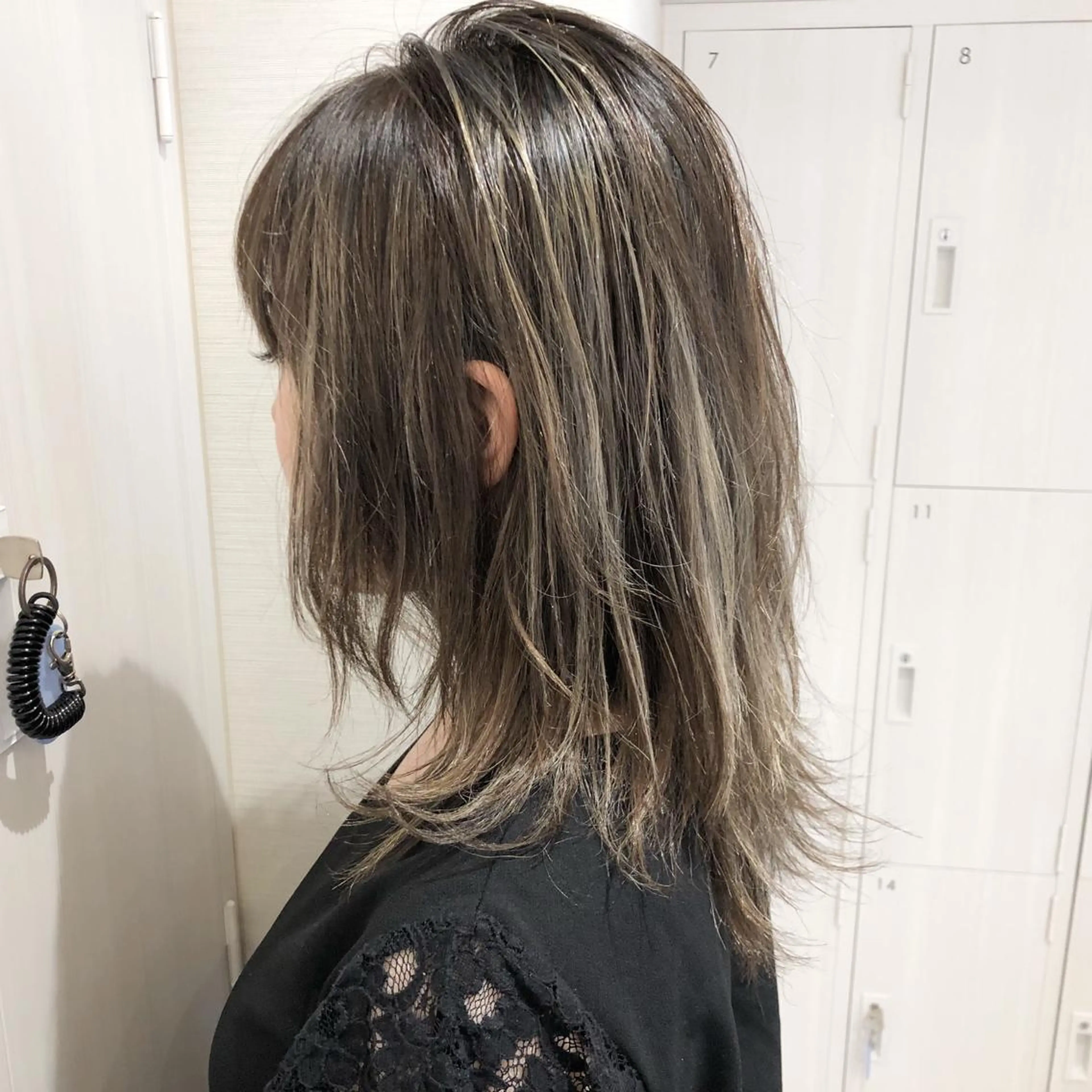 ミディアム カラー 三鷹で1番ショート ボブをカットする新谷のヘアスタイル