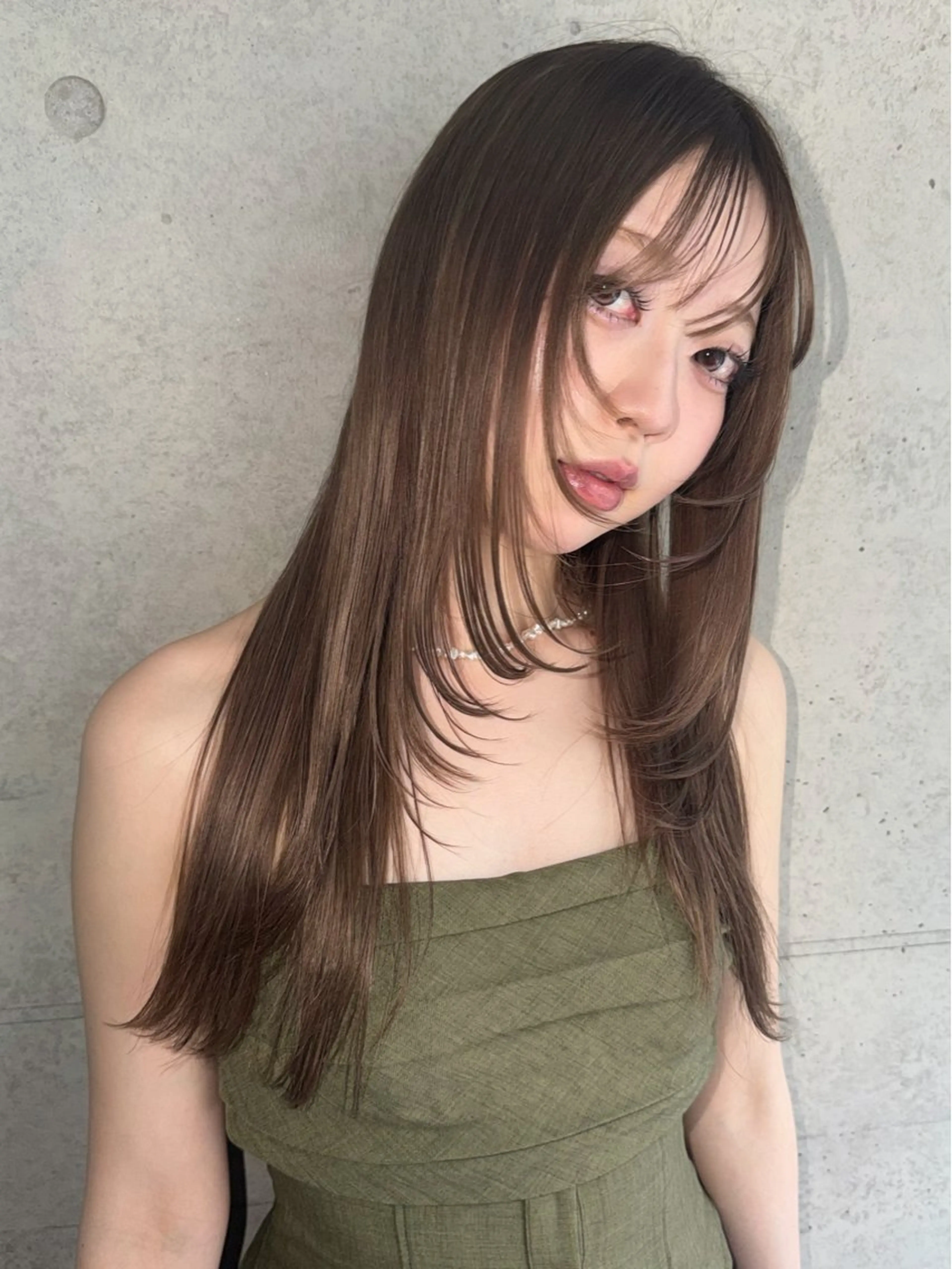 ロング カラー ベージュカラー ブラウンカラー 透明感カラー 顔周りカット レイヤーカット ヘアカラー Carroll Himaのヘアスタイル