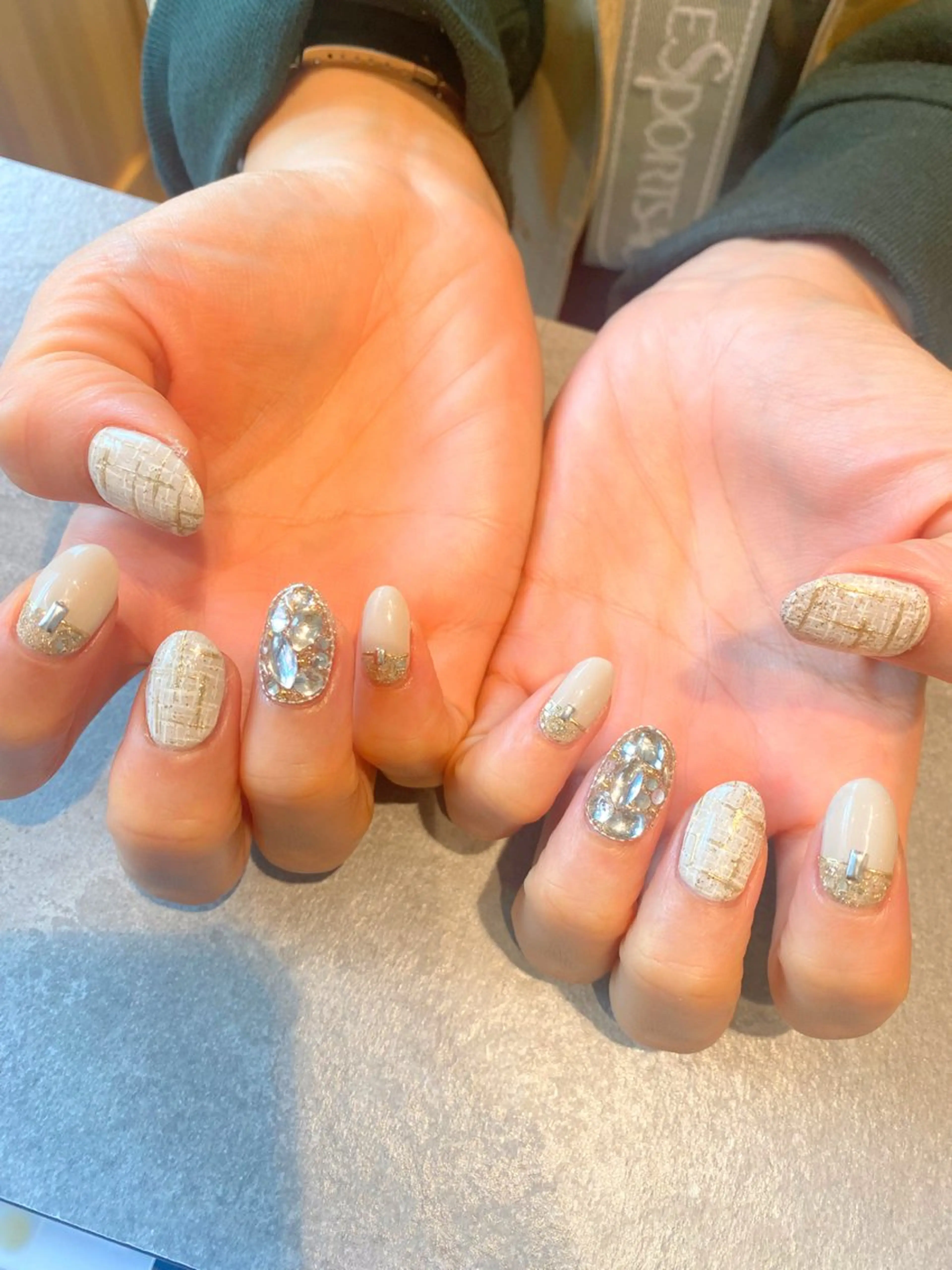 ネイル Nest 岩崎のネイルデザイン