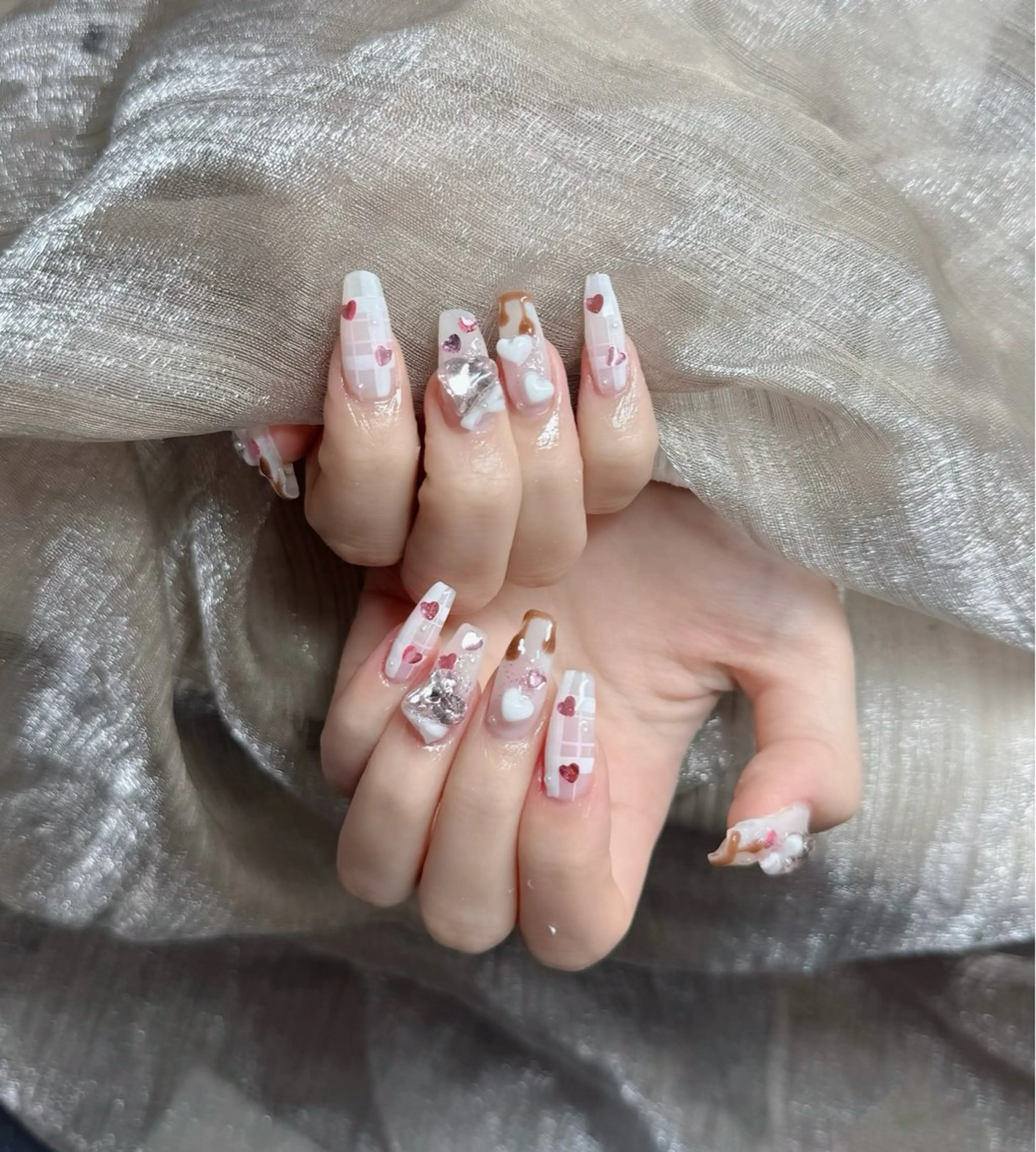 ネイル ジェルネイル 韓国ネイル マグネットネイル ネイルチップ 冬ネイル Lenie Nail Salonのネイルデザイン