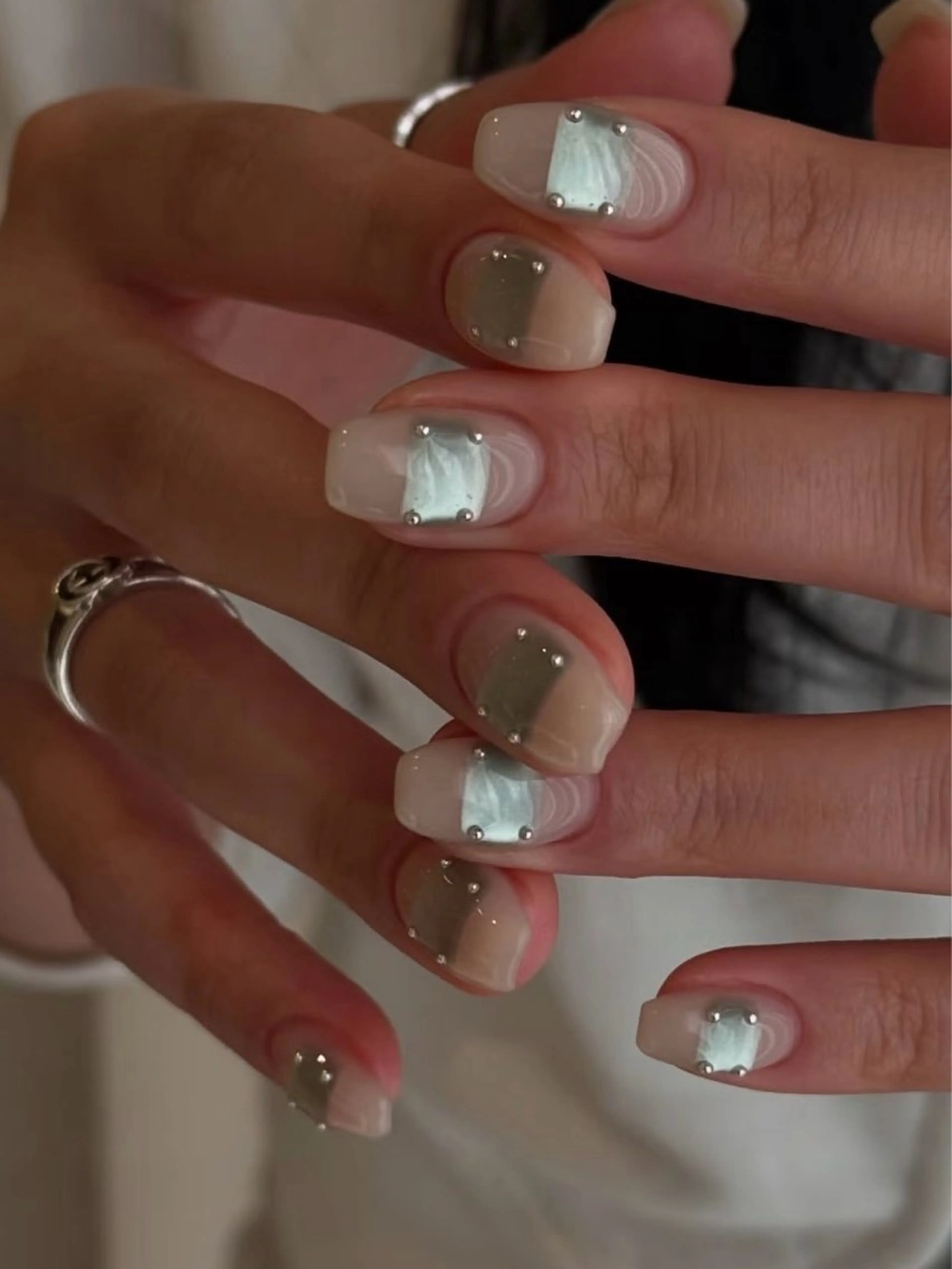 ミディアム ハンドネイル Atelier nail salonのネイルデザイン