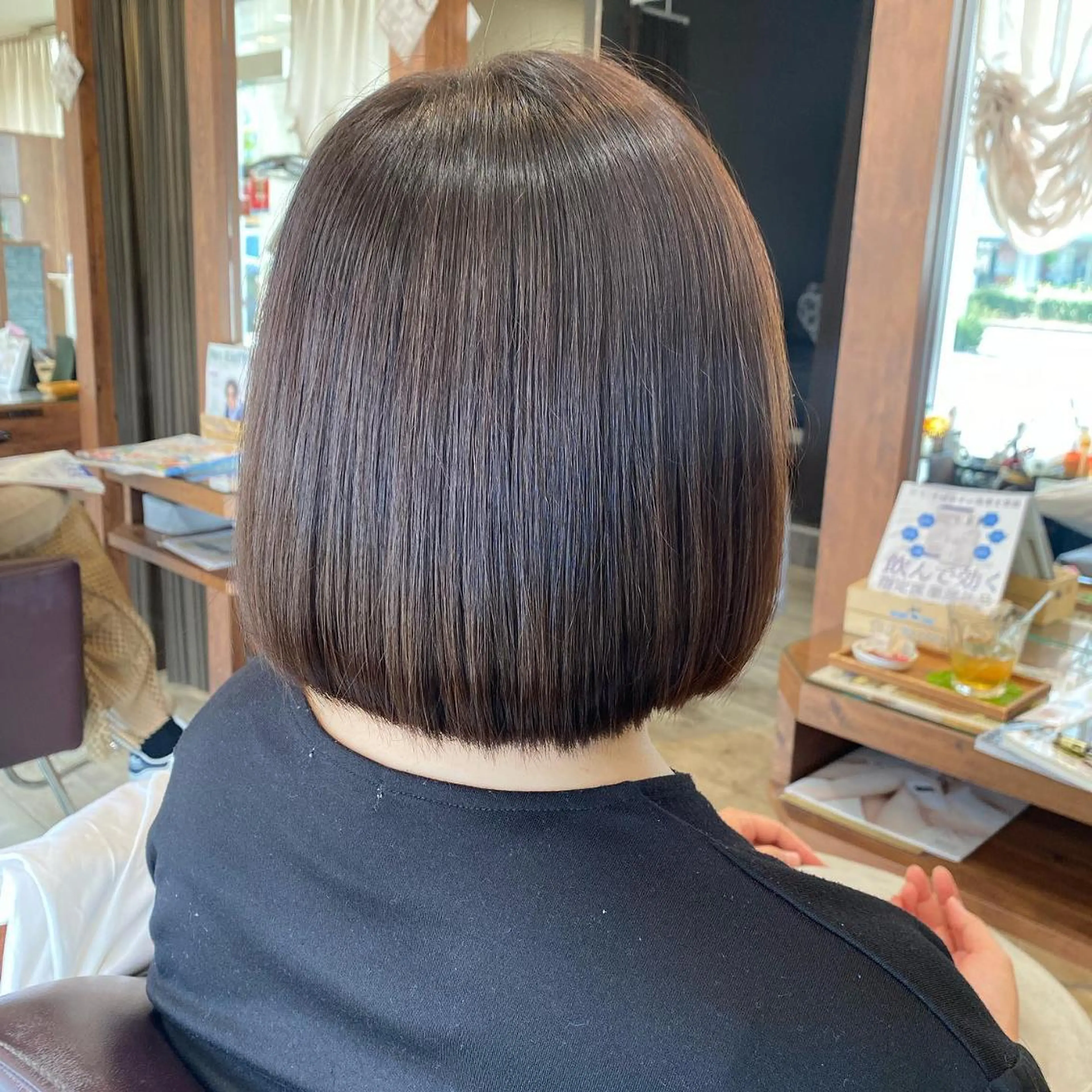 セミロング 加藤 実穂のヘアスタイル