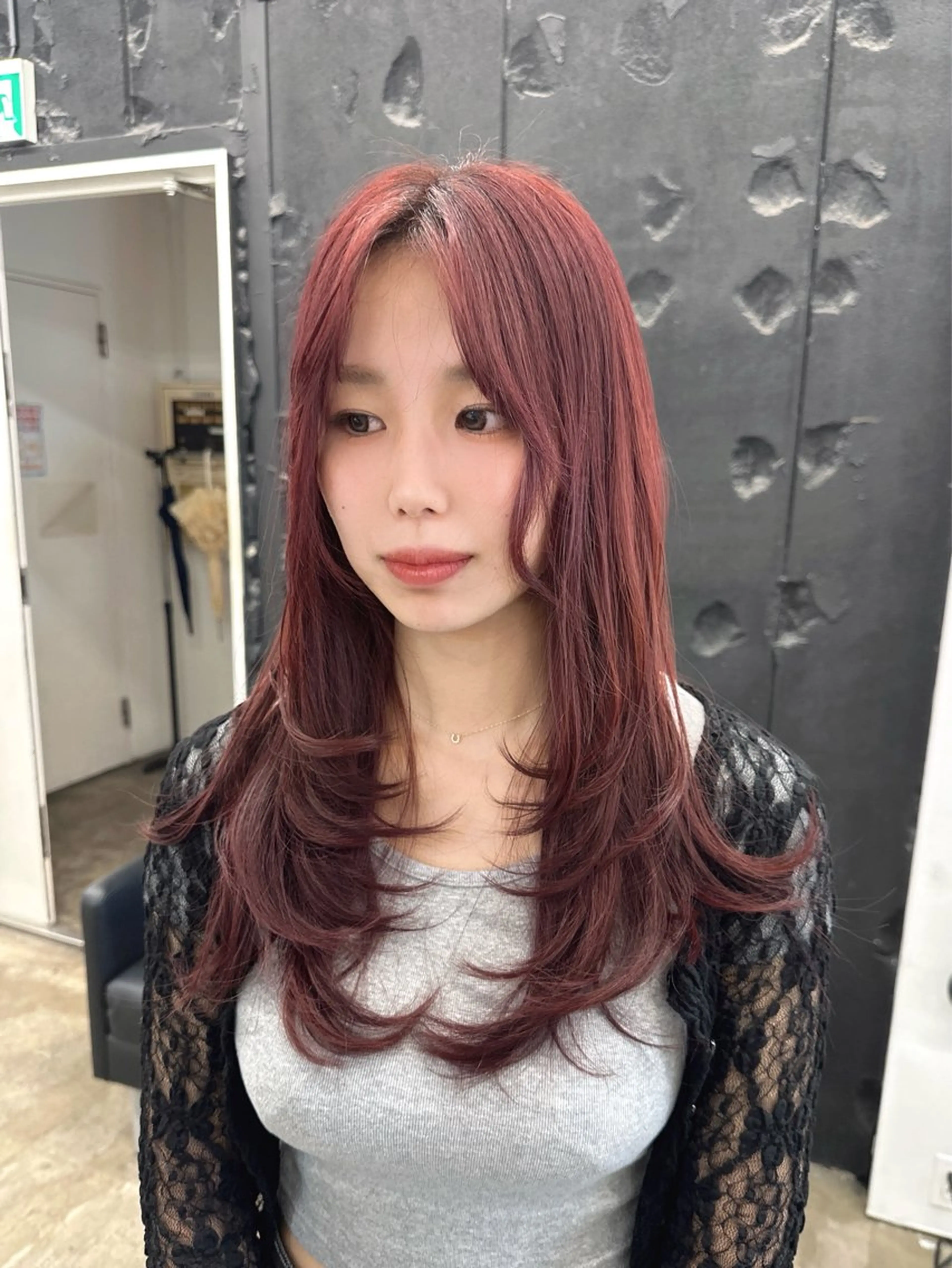 ロング カラー カット ヘアカラー トリートメント ヘアセット 🎀ミカ/レイヤー/ 韓国ヘア/原宿🎀のヘアスタイル