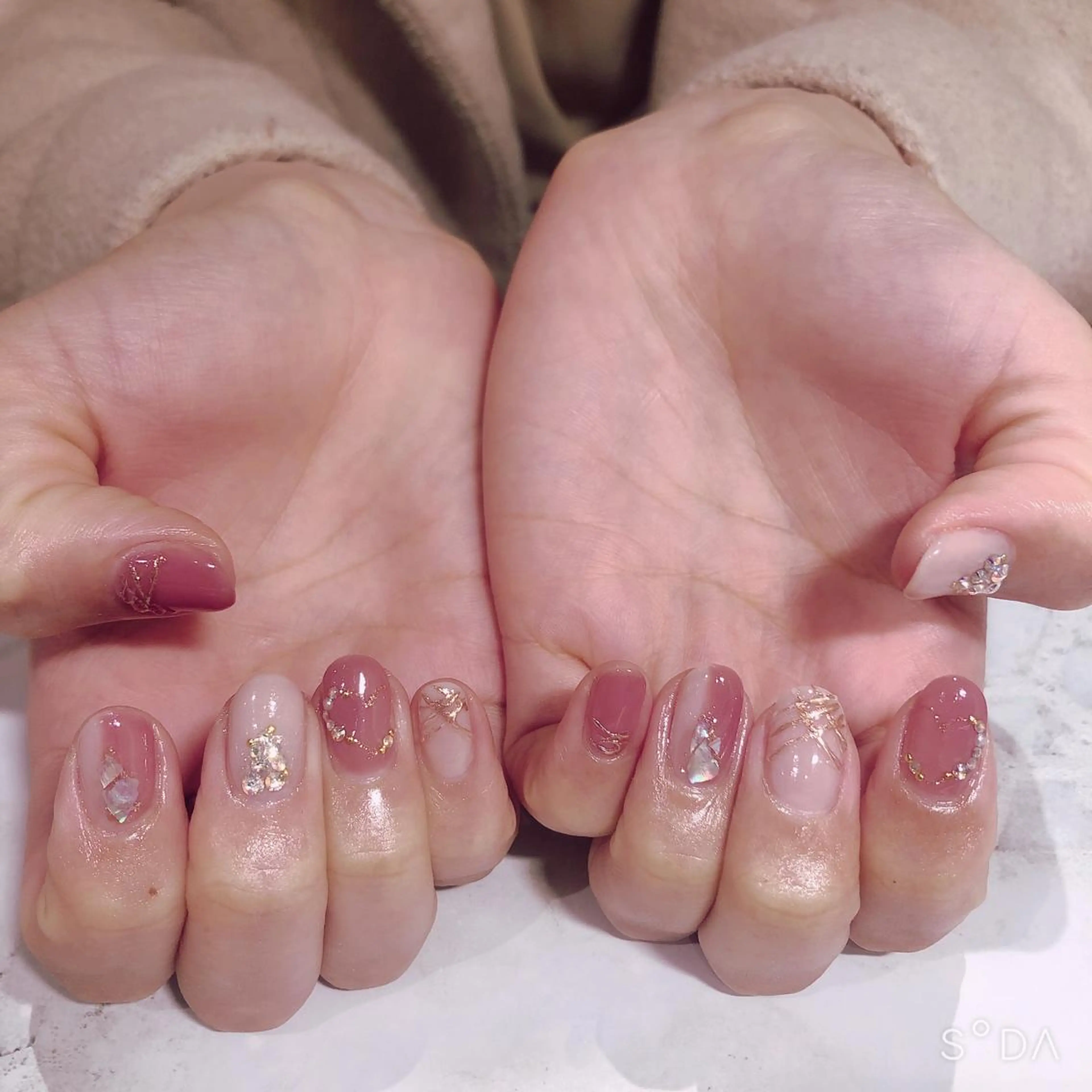 ネイル バレンタイン ハンドネイル 吉野✨ ネイルデザイナー✨のネイルデザイン