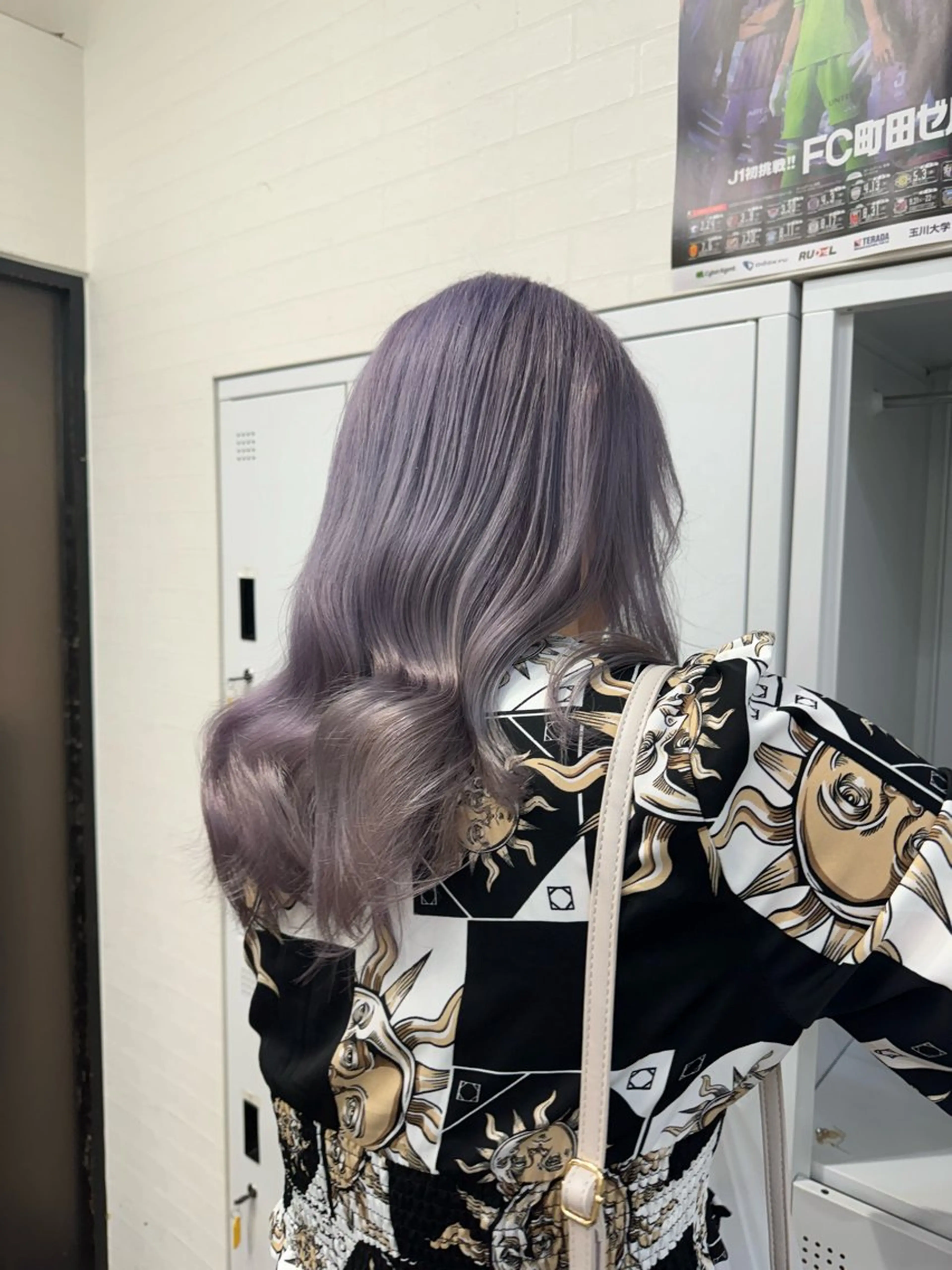 セミロング 横浜🦋ハイトーン 🫐シャドウルーツのヘアスタイル