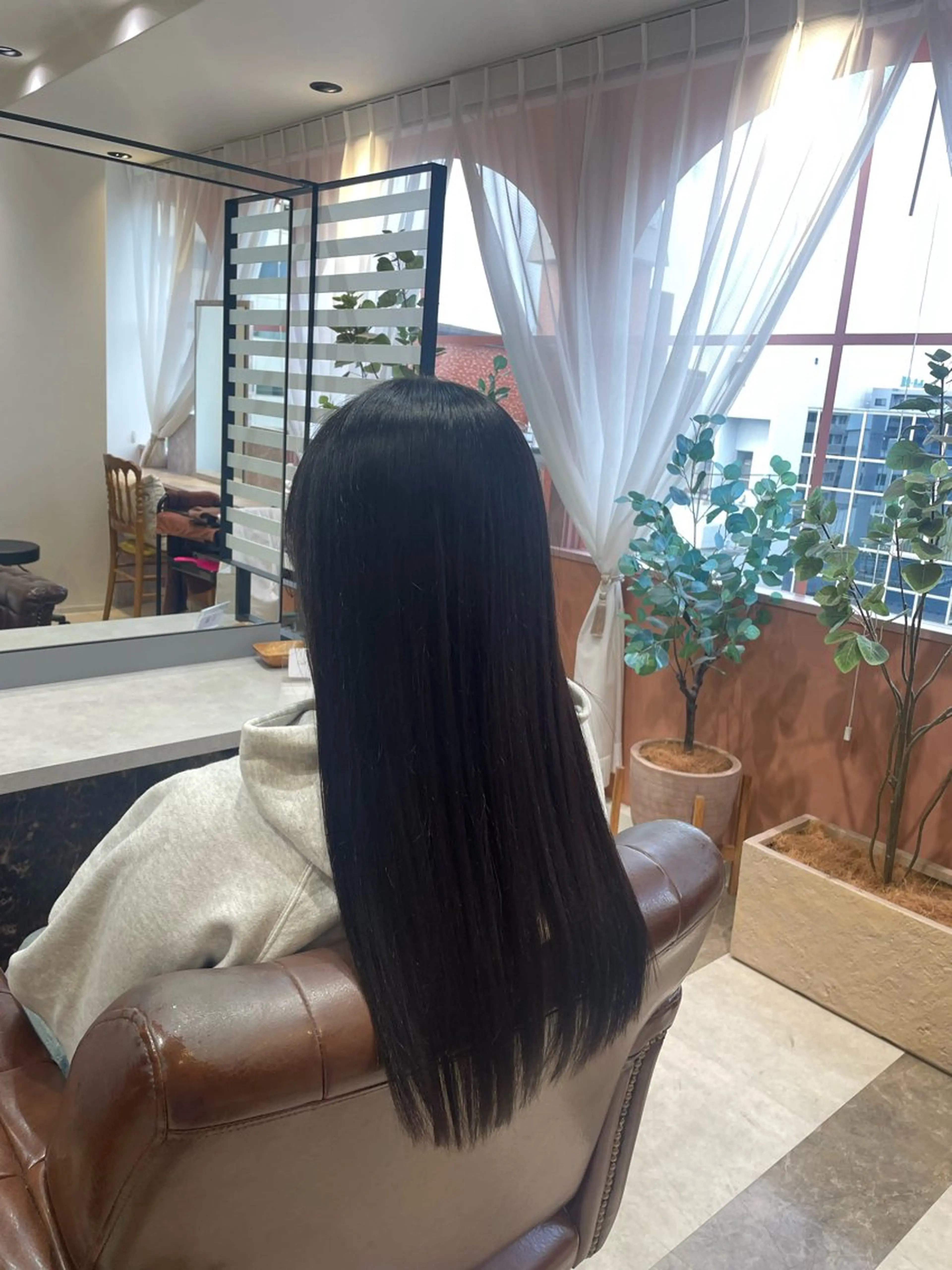 ロング 🧸顔周りカット /透明感🎀のヘアスタイル