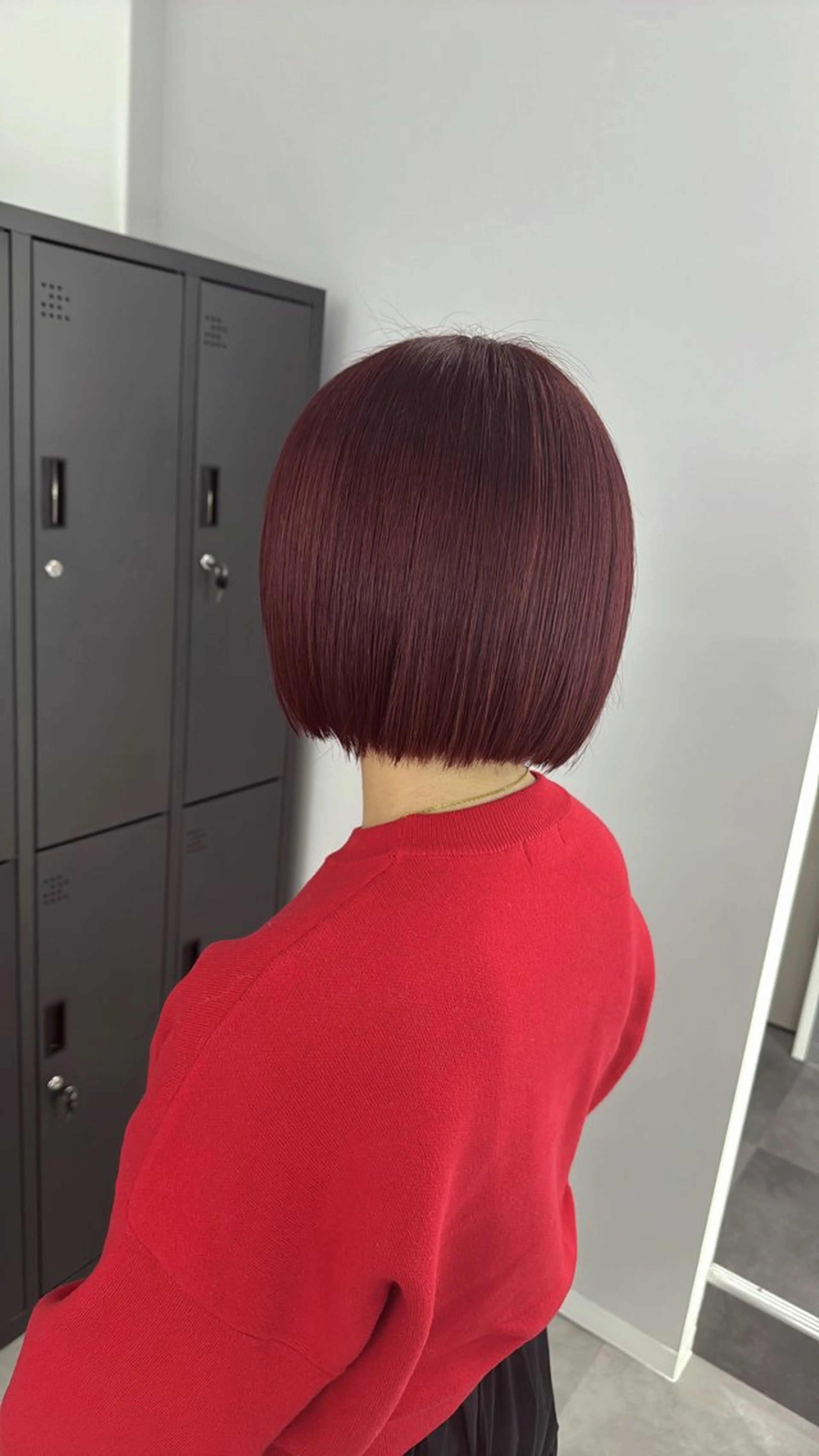 ショート ヘアカラー 中島 涼葉のヘアスタイル