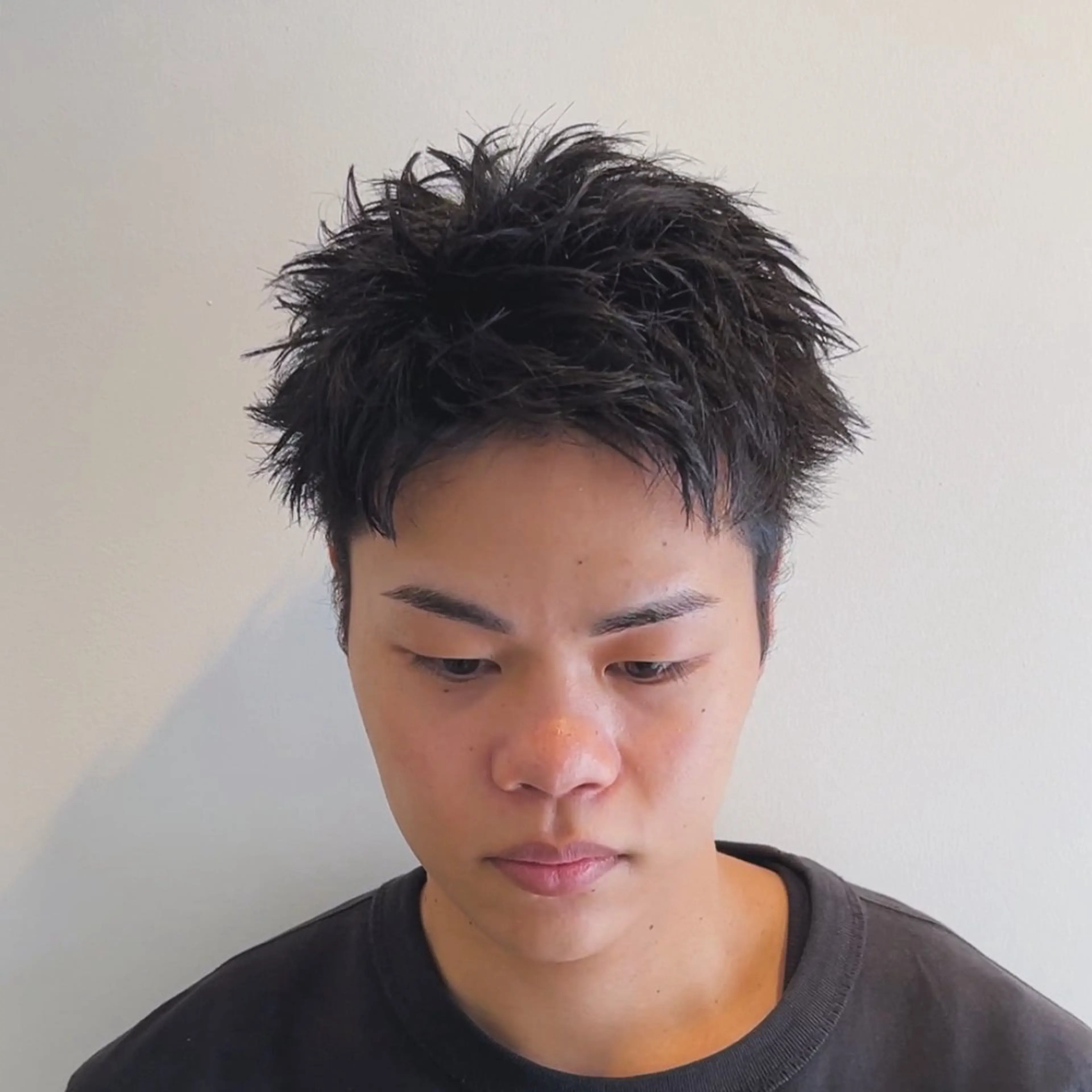 メンズ メンズパーマ スパイキーショート 刈り上げ オートクチュールランコントレ西京極店所属・今在家 玲【艶髪スト レート/メンズ】のヘアスタイル