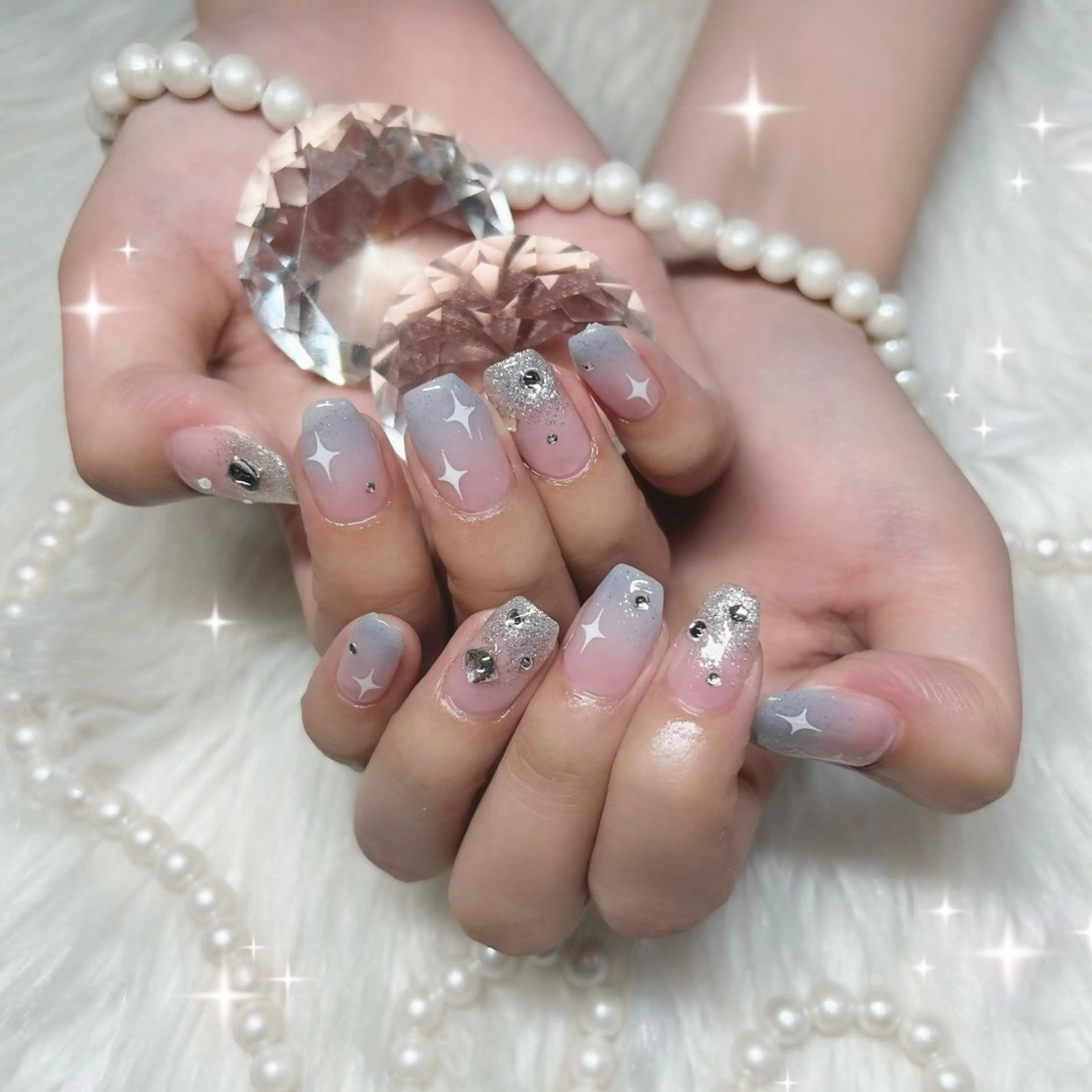 ネイル ブルー グラデーション élu by Noriko 前原のネイルデザイン