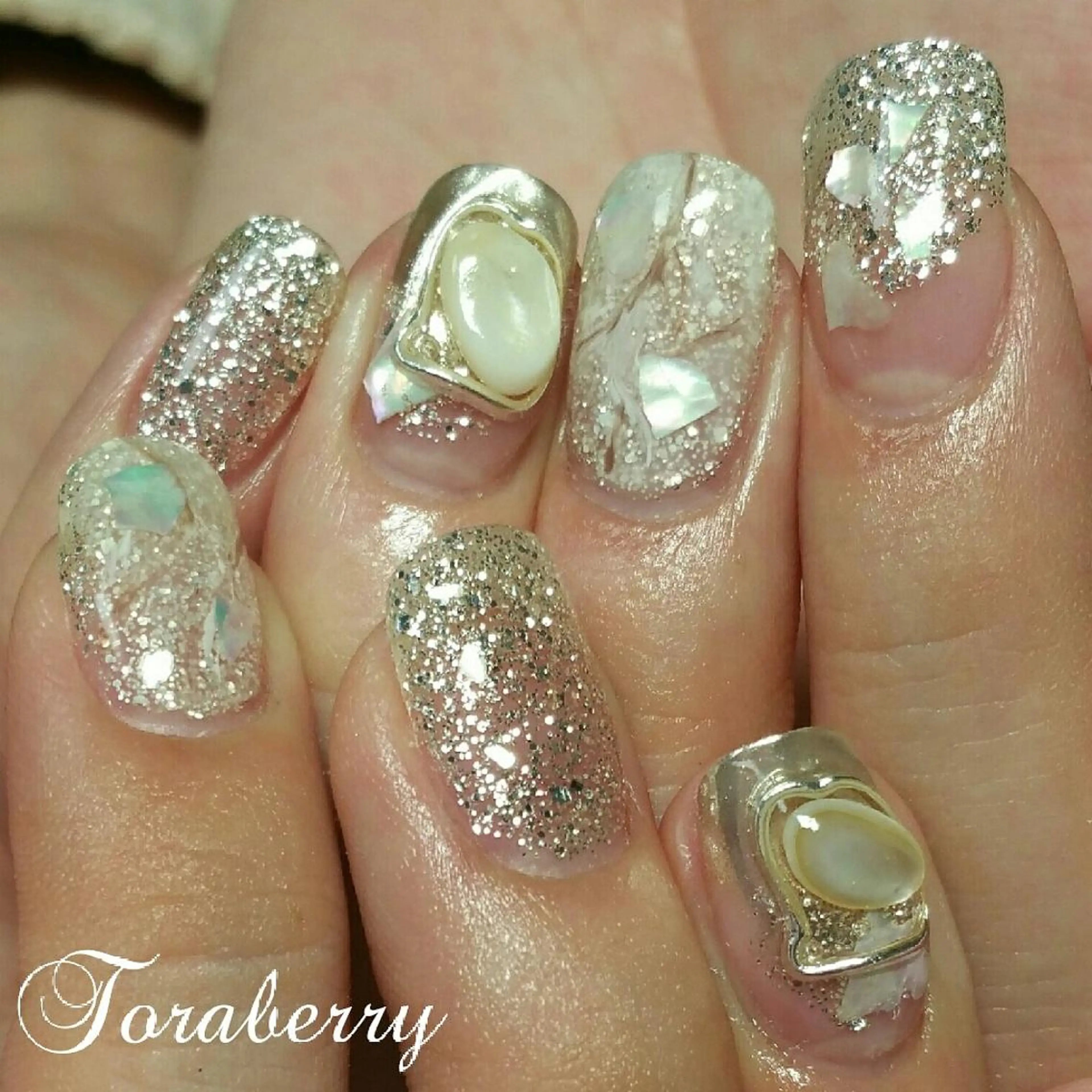 ネイル シルバー ハンドネイル ネイリスト なつみのネイルデザイン