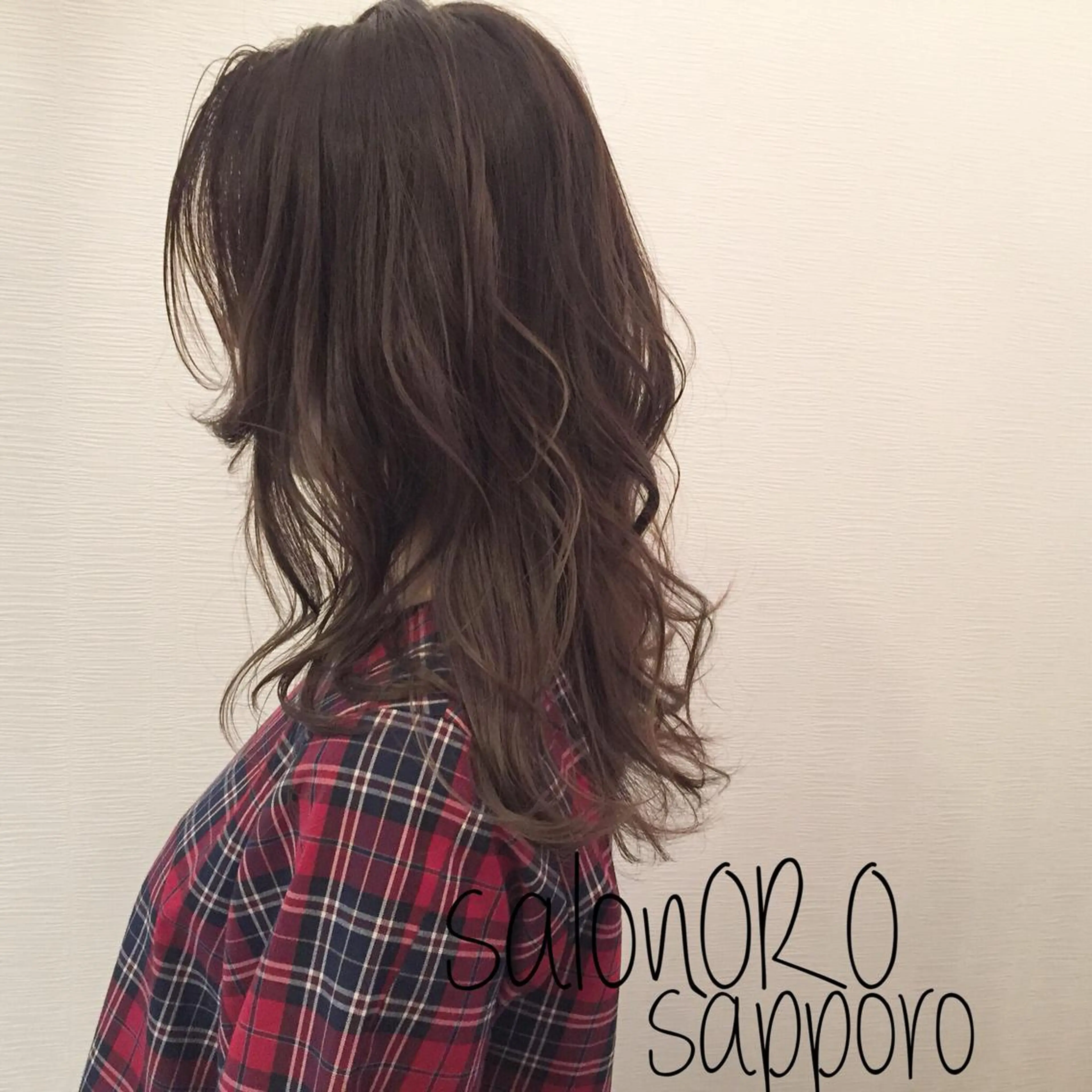 ロング カラー アディクシーカラー グラデーションカラー ハイライトカラー シルバー ハイライト カット ヘアカラー トリートメント 池田 真由美のヘアスタイル