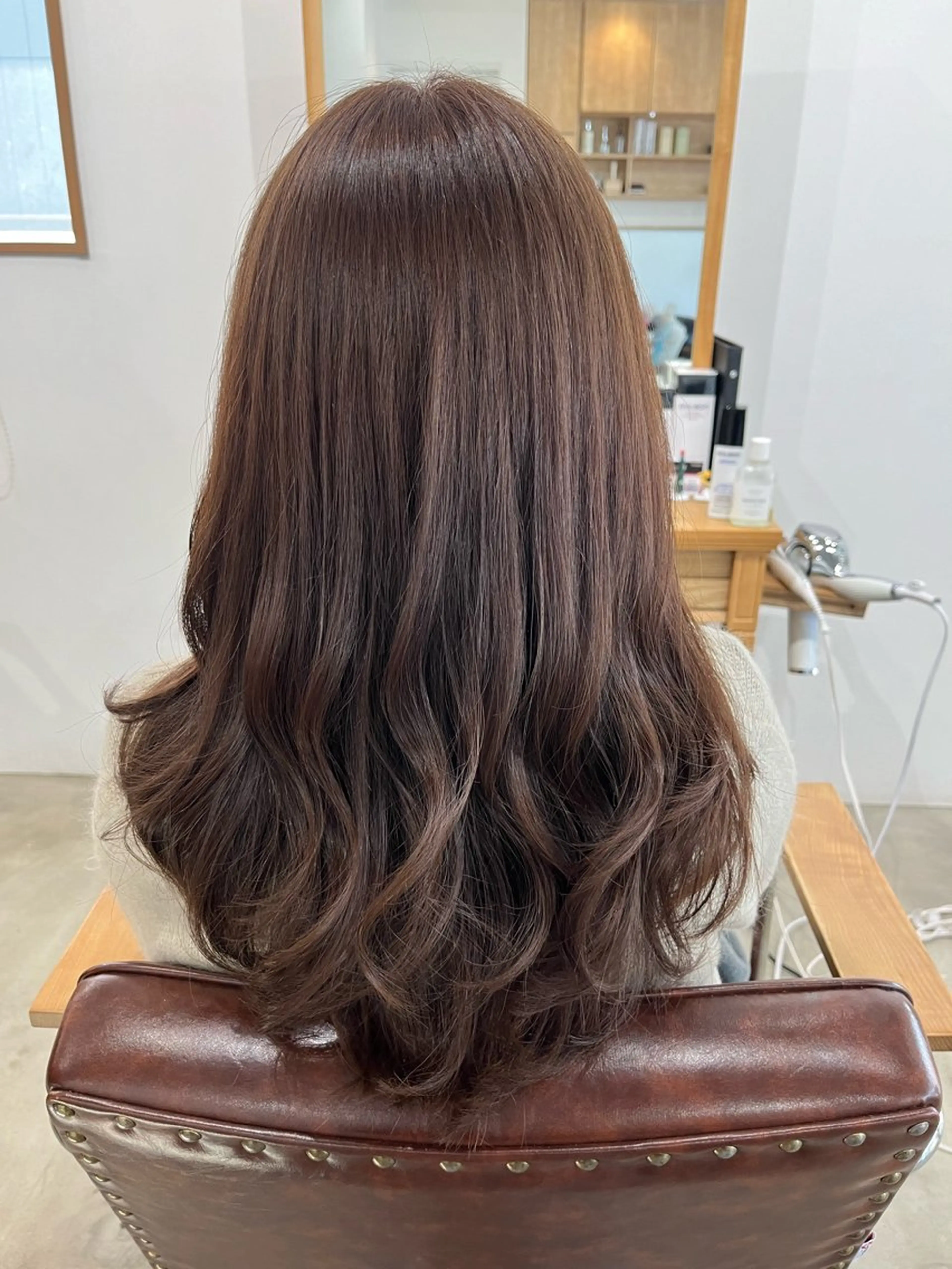 ロング 三島 有佳里のヘアスタイル