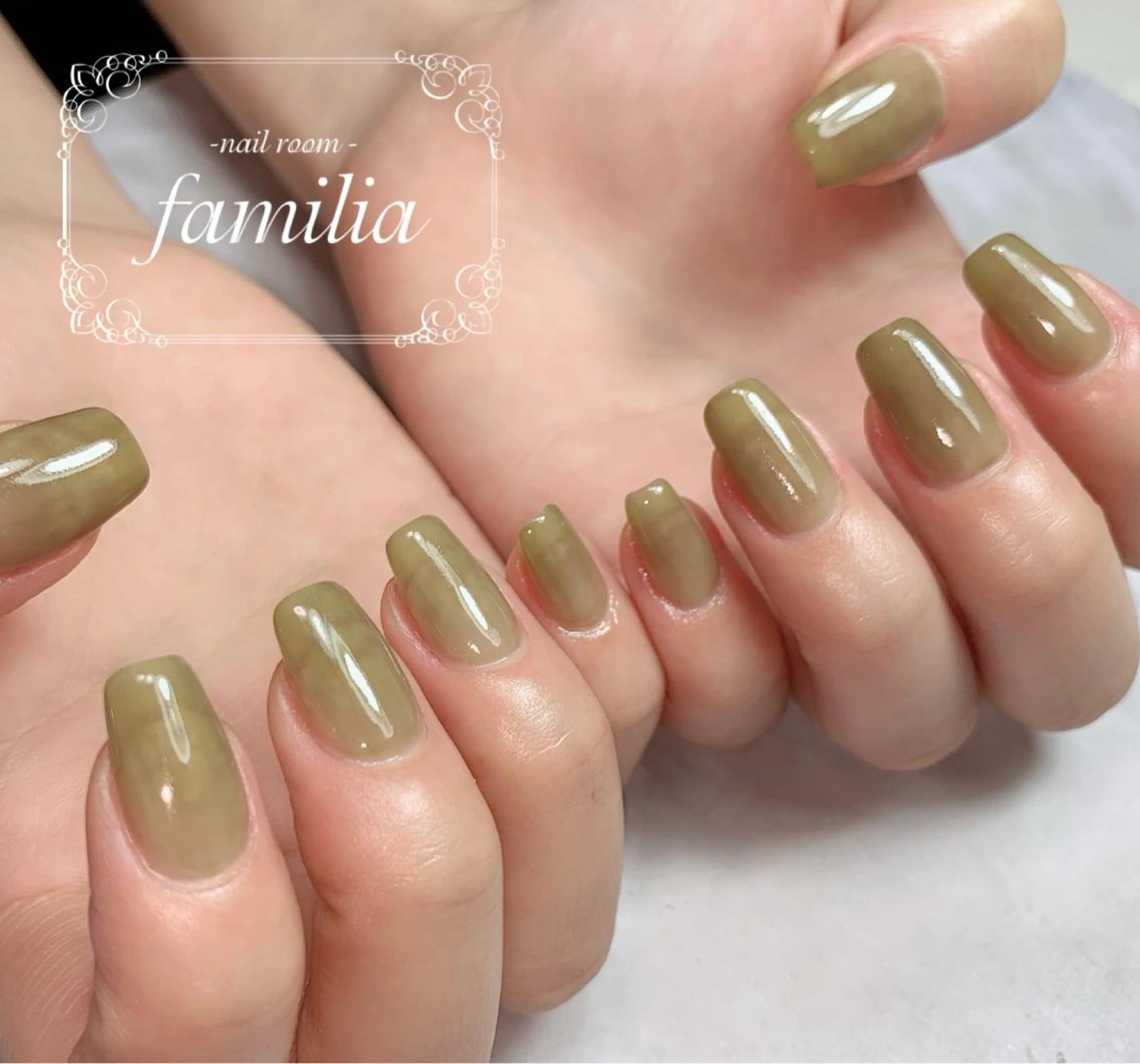 ネイル ハンドネイル -nailroom- familiaのネイルデザイン