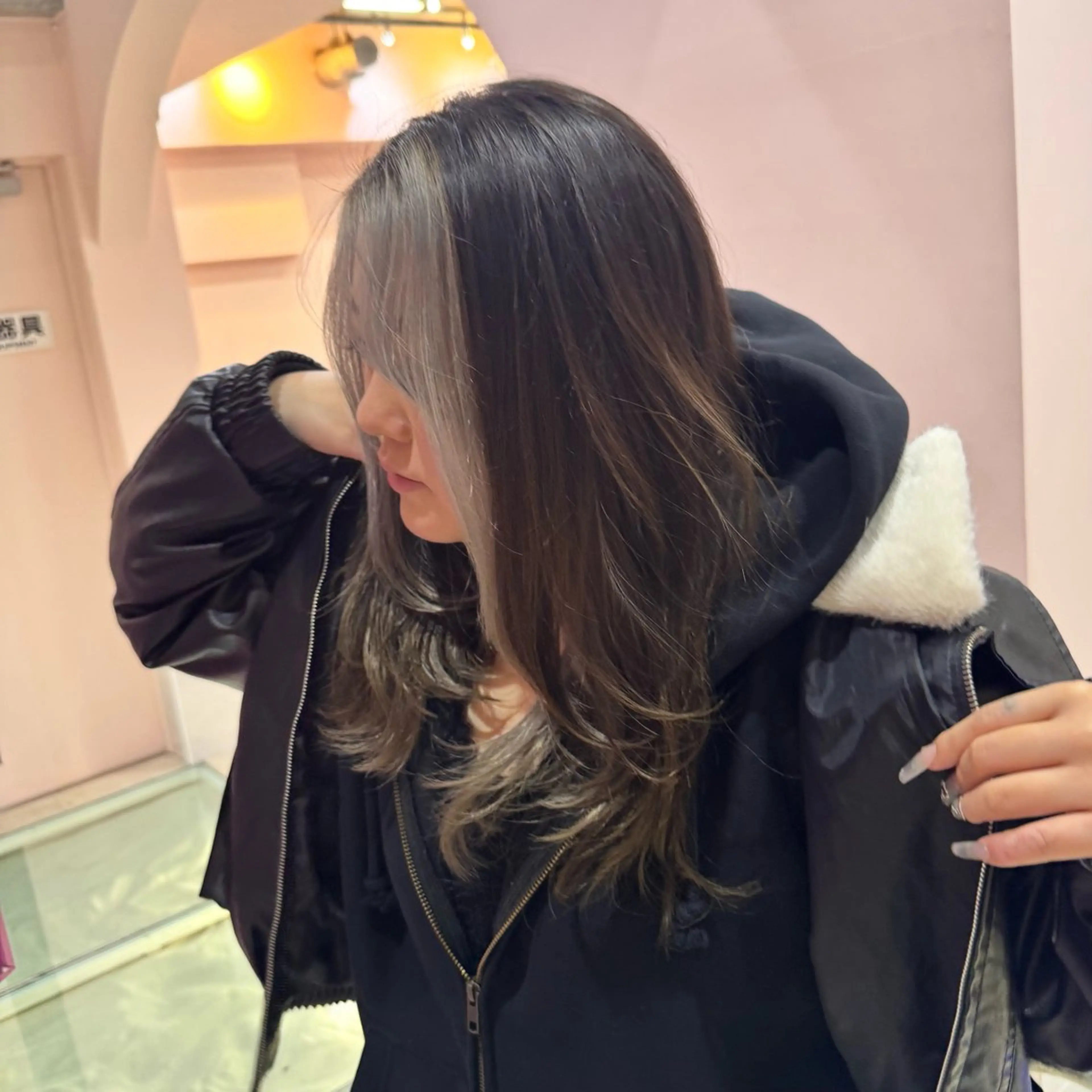 セミロング カラー ヘアカラー トリートメント 高発色/デザイン ☀️toku☀️のヘアスタイル