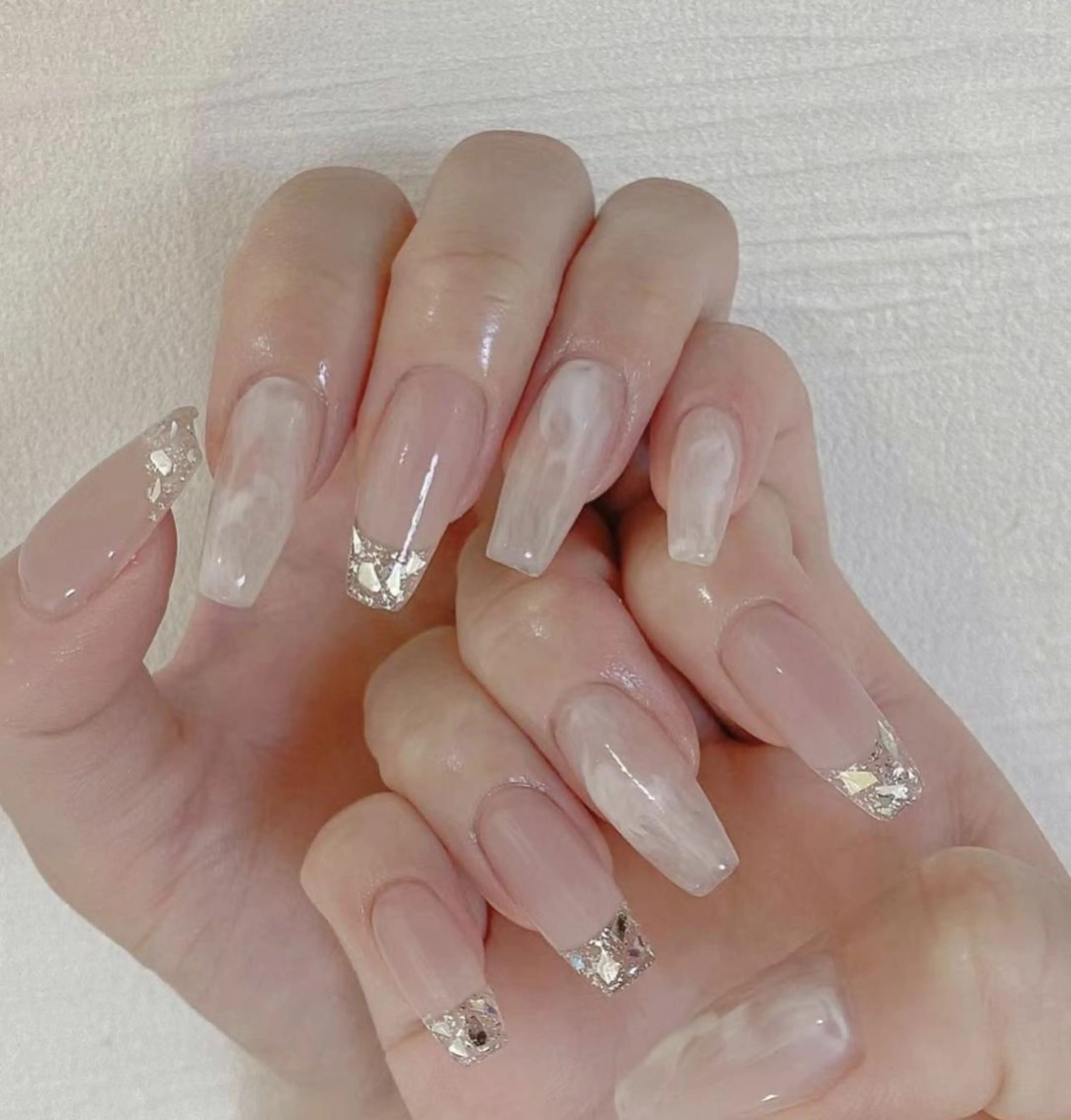 ネイル アートネイル 長さ出し ネイルチップ Queens momoのネイルデザイン