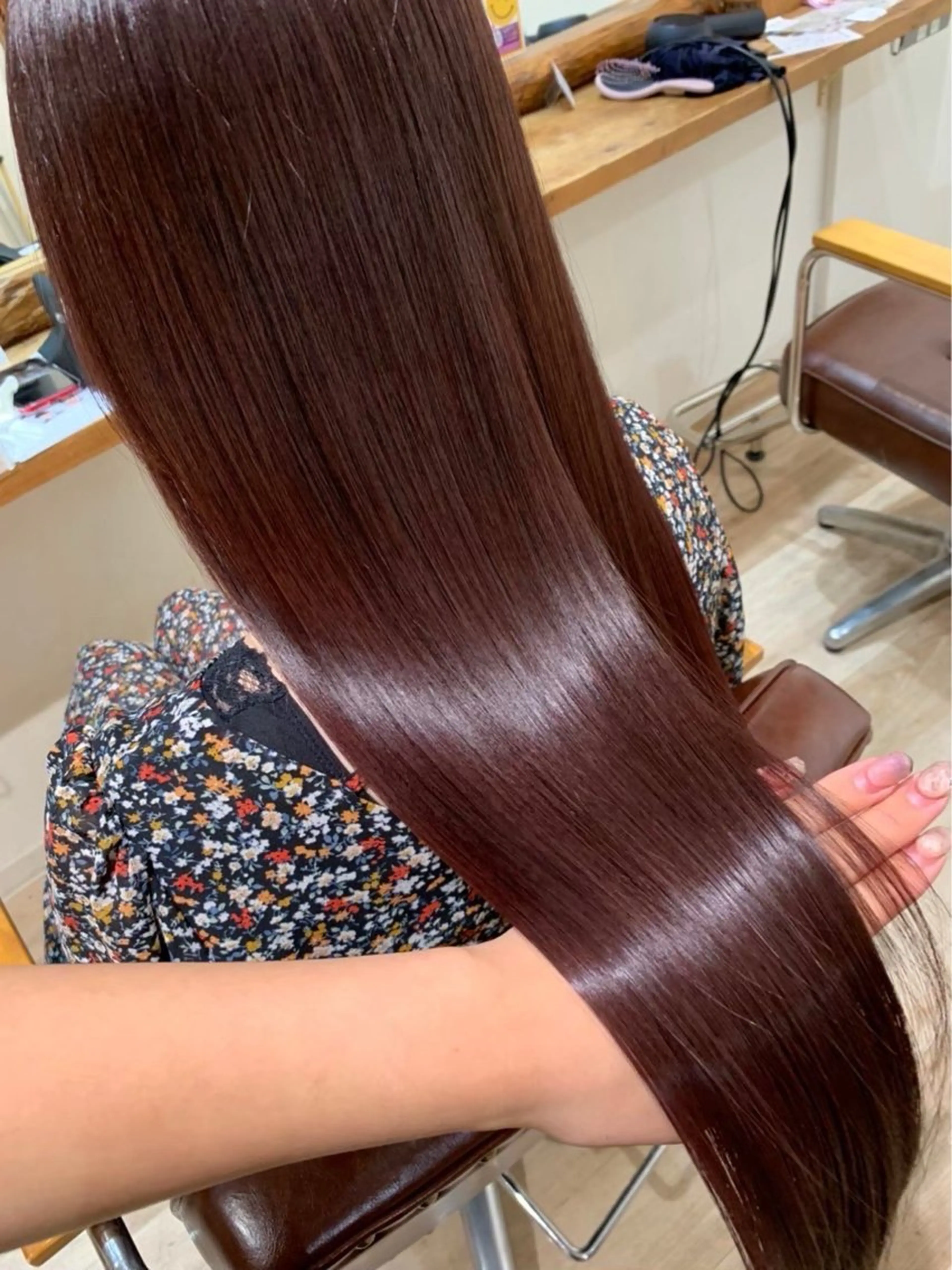 ロング ヘアカラー 三浦 彩笑のヘアスタイル