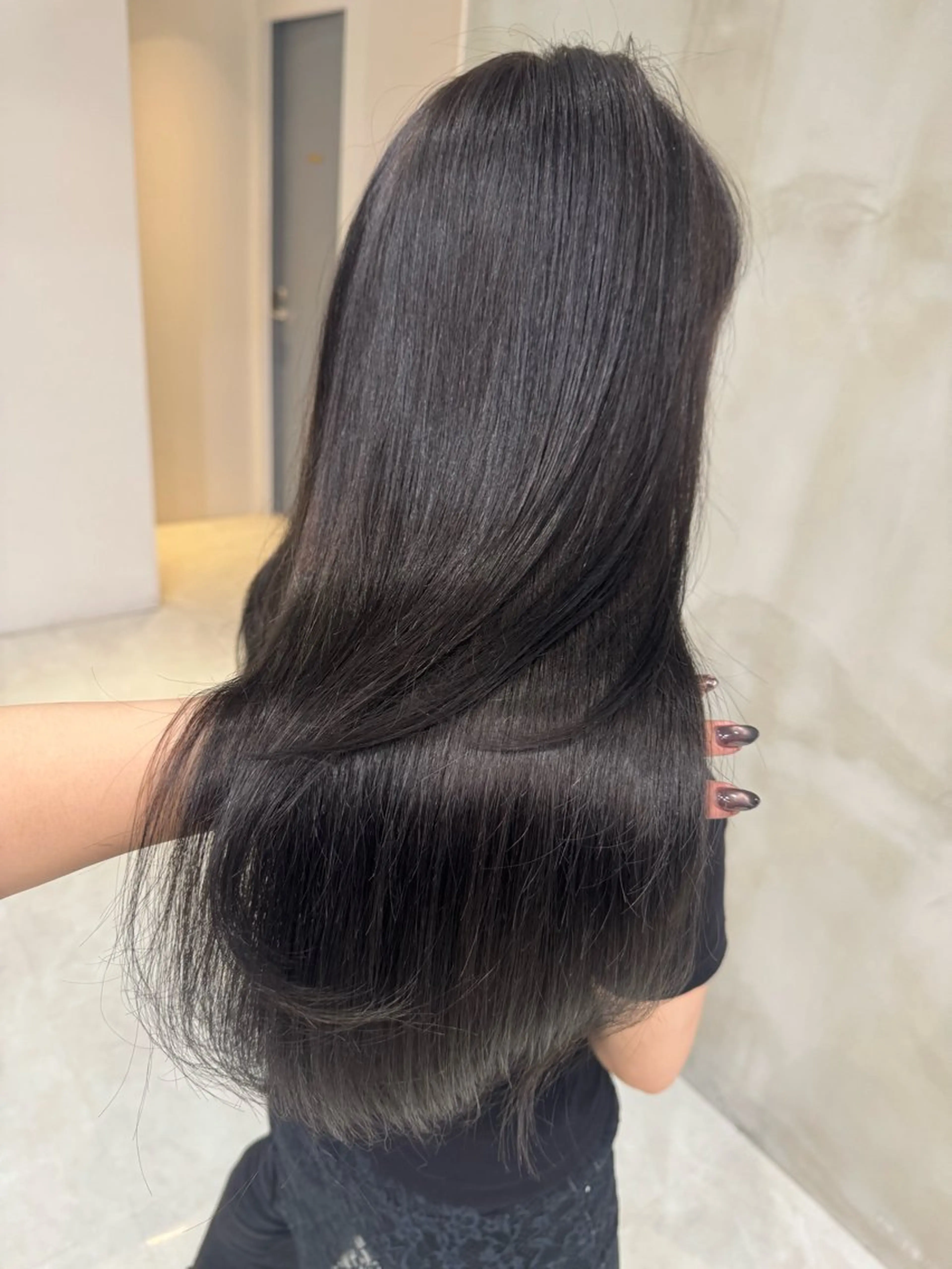 ロング カラー 艶カラー♡クール トレンドヘア♡アユミのヘアスタイル