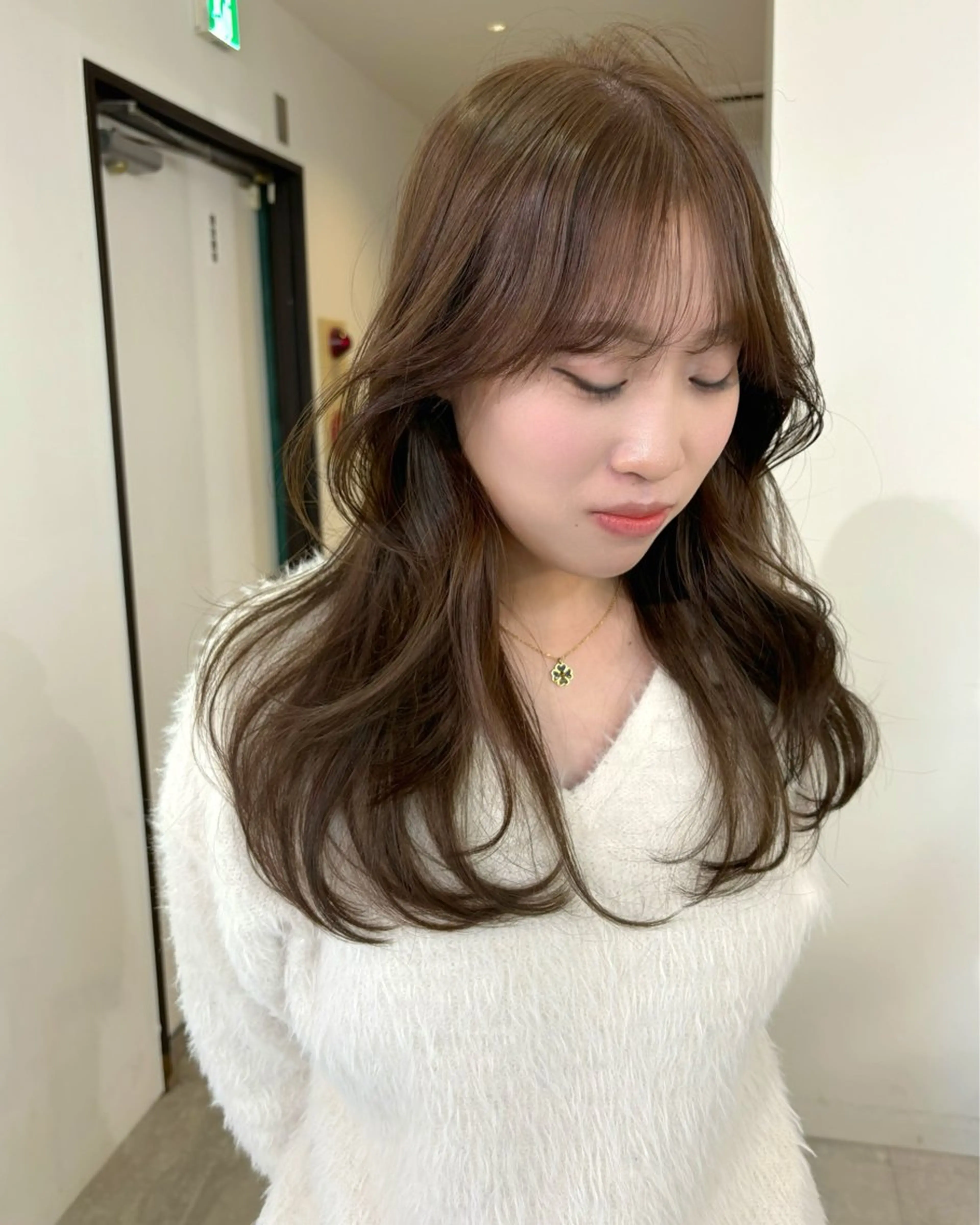 ロング カラー ベージュカラー ブリーチ 透明感カラー ブリーチなしカラー くびれヘア カット ヘアカラー mizuki/ピンク ベージュ.レイヤーのヘアスタイル