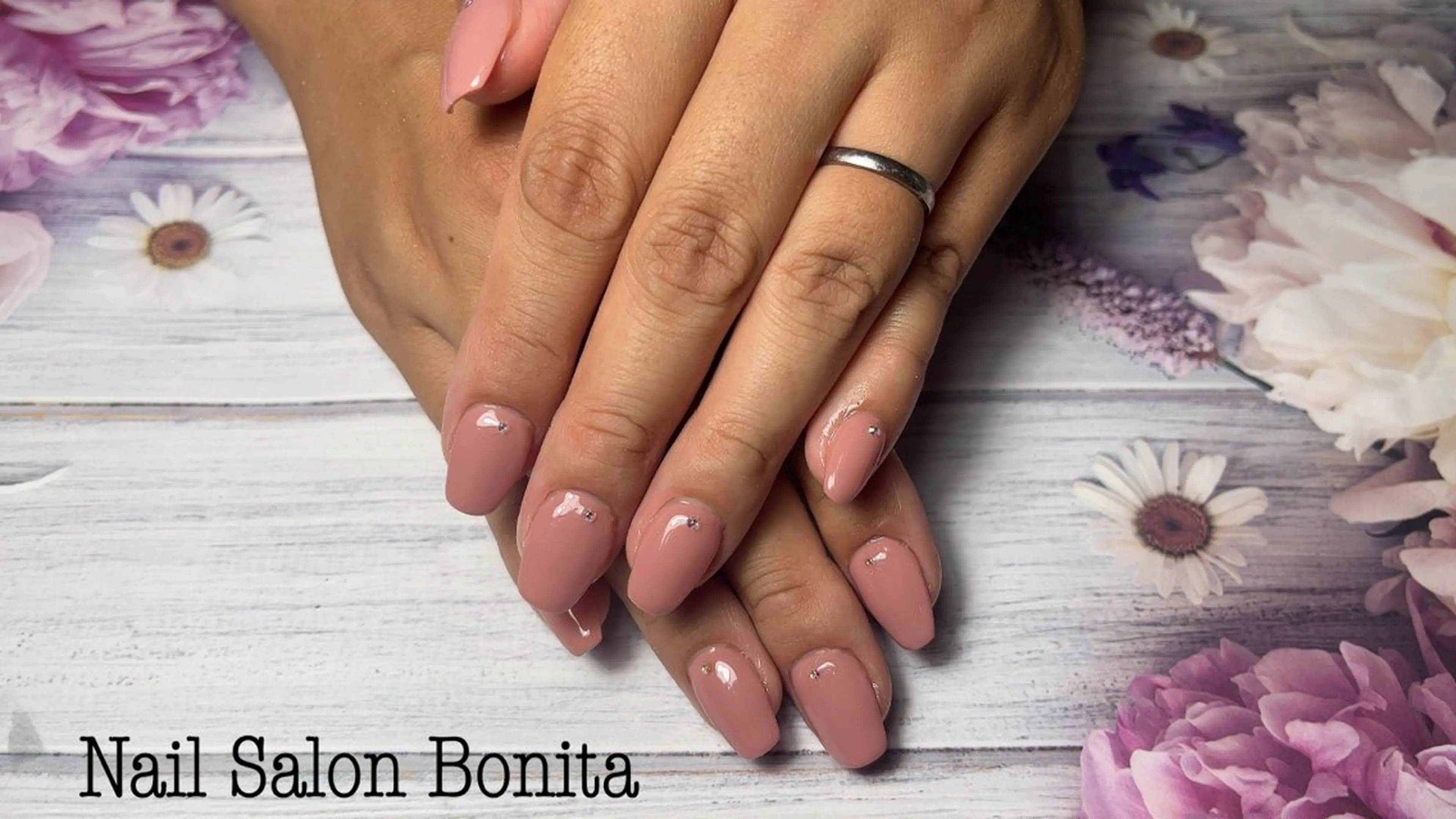 ネイル ハンドネイル フィルイン施術 SHIZUKAのネイルデザイン