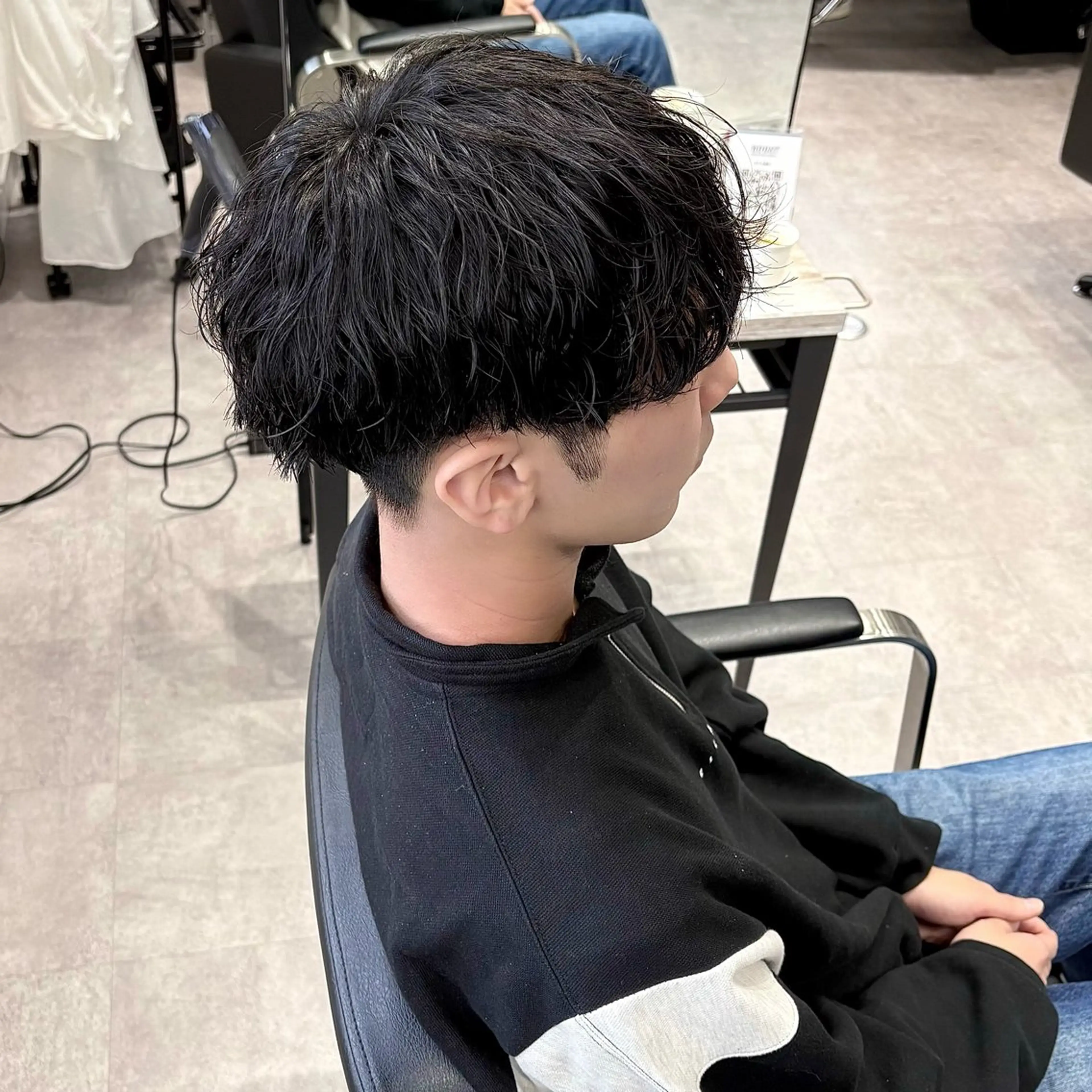 ショート パーマ メンズ メンズパーマ 波巻きパーマ カット パーマ 浜松/メンズサロン/ Yuna🐈‍⬛🫧のヘアスタイル