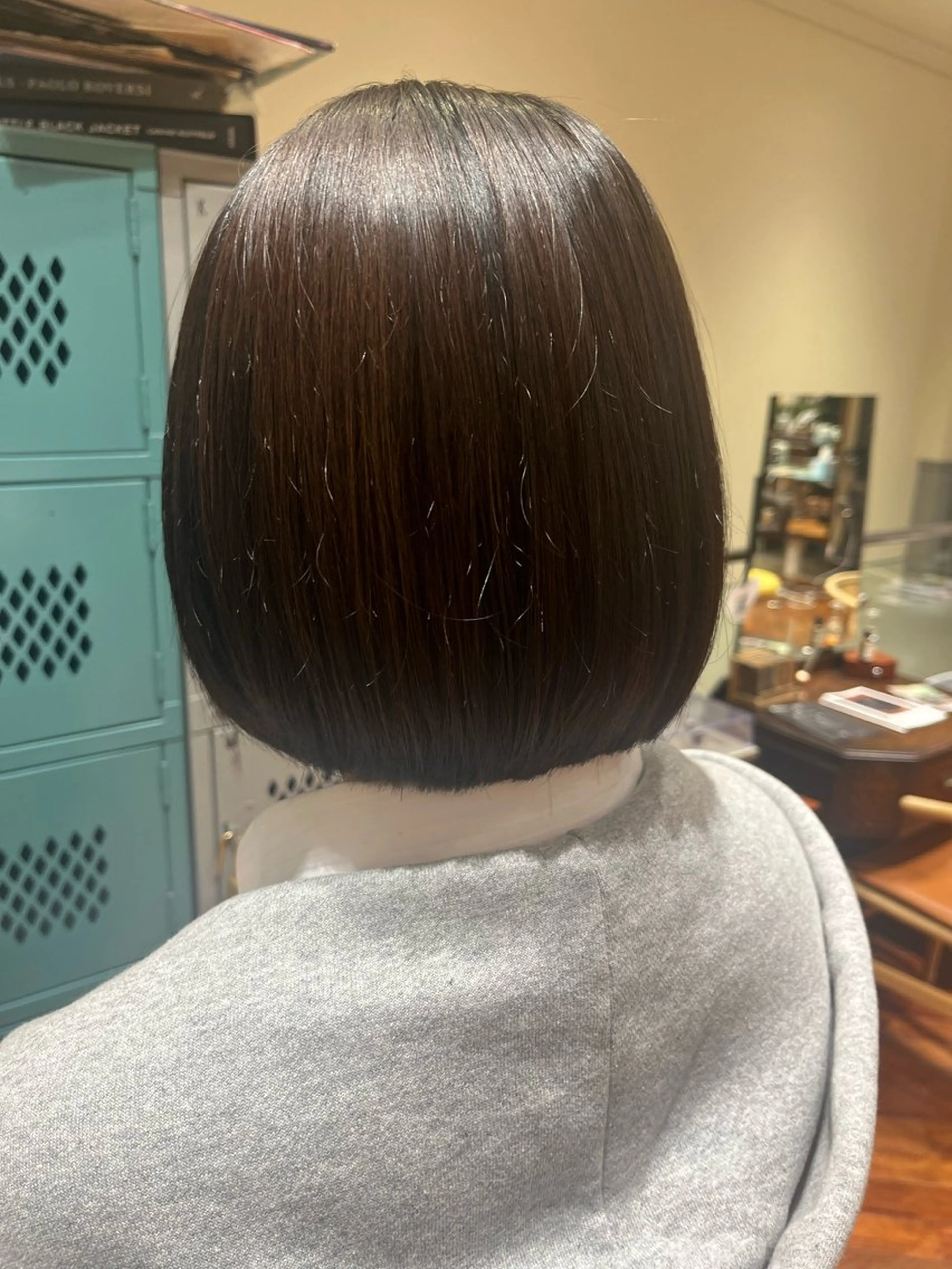 ミディアム ボブ ウルフカット 梅本 佳容子のヘアスタイル