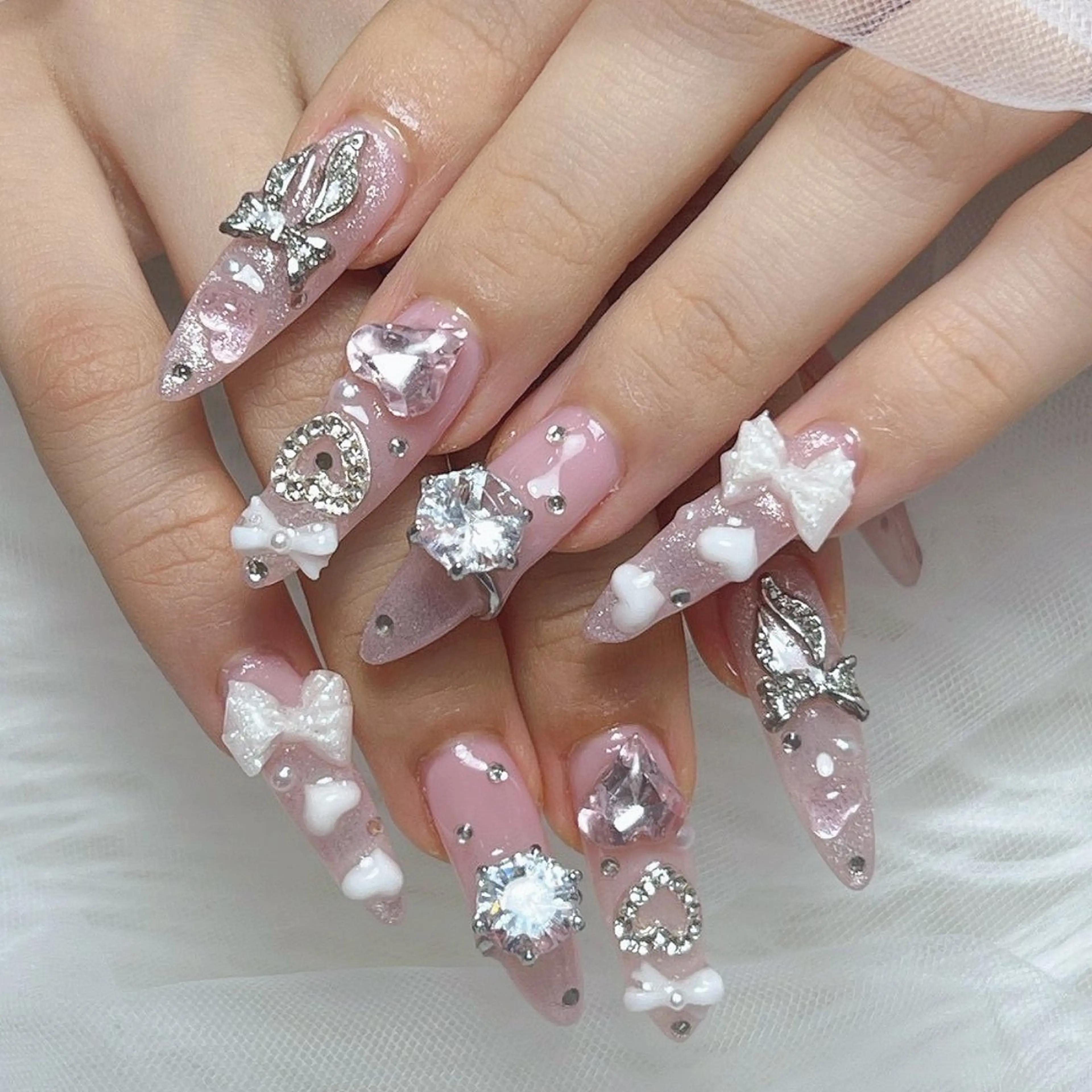 ネイル Pio Mielのネイルデザイン