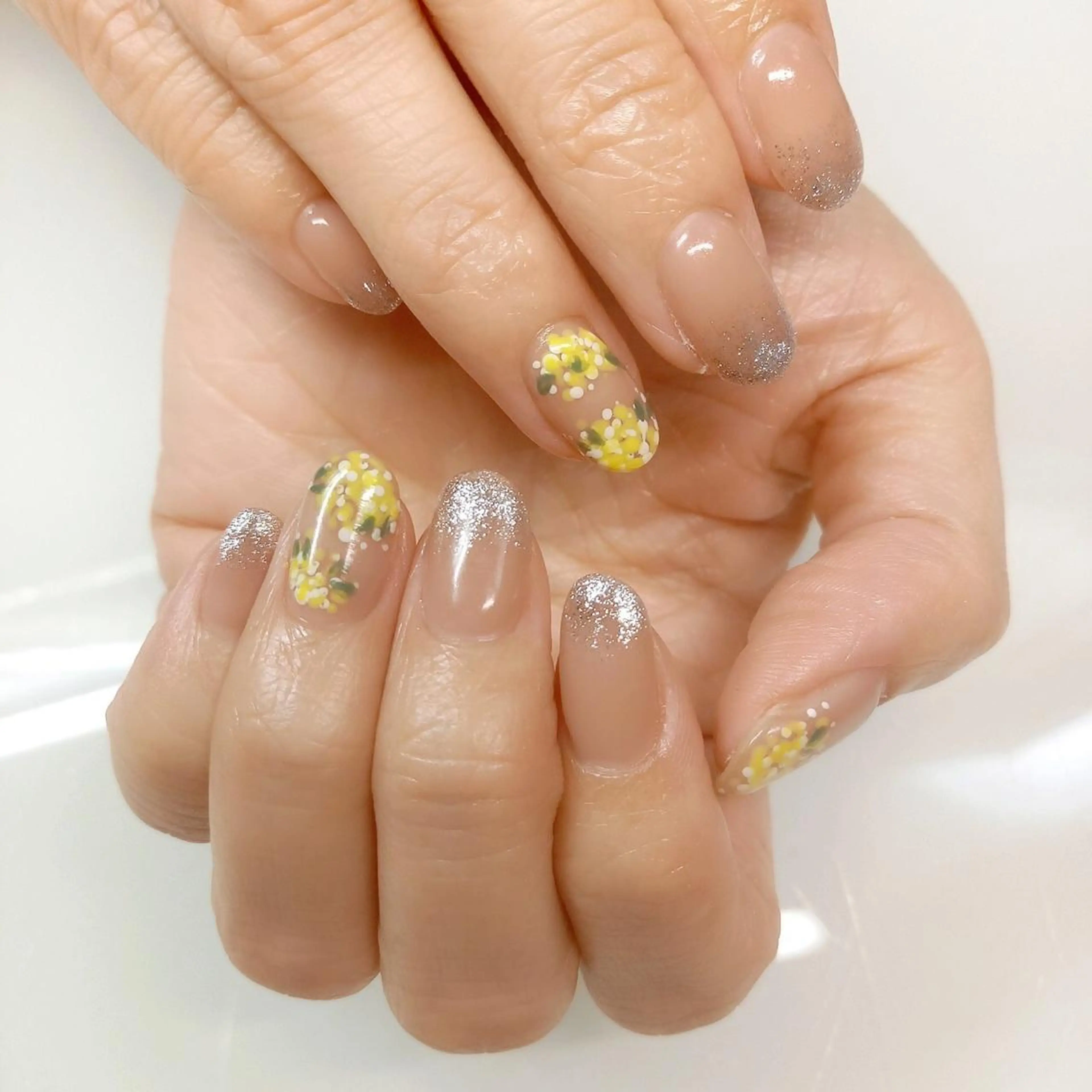 ネイル フットネイル グリーン オフィスネイル ワンカラーネイル 春ネイル Lily Roseスタッフ一同のマツエク・マツパデザイン