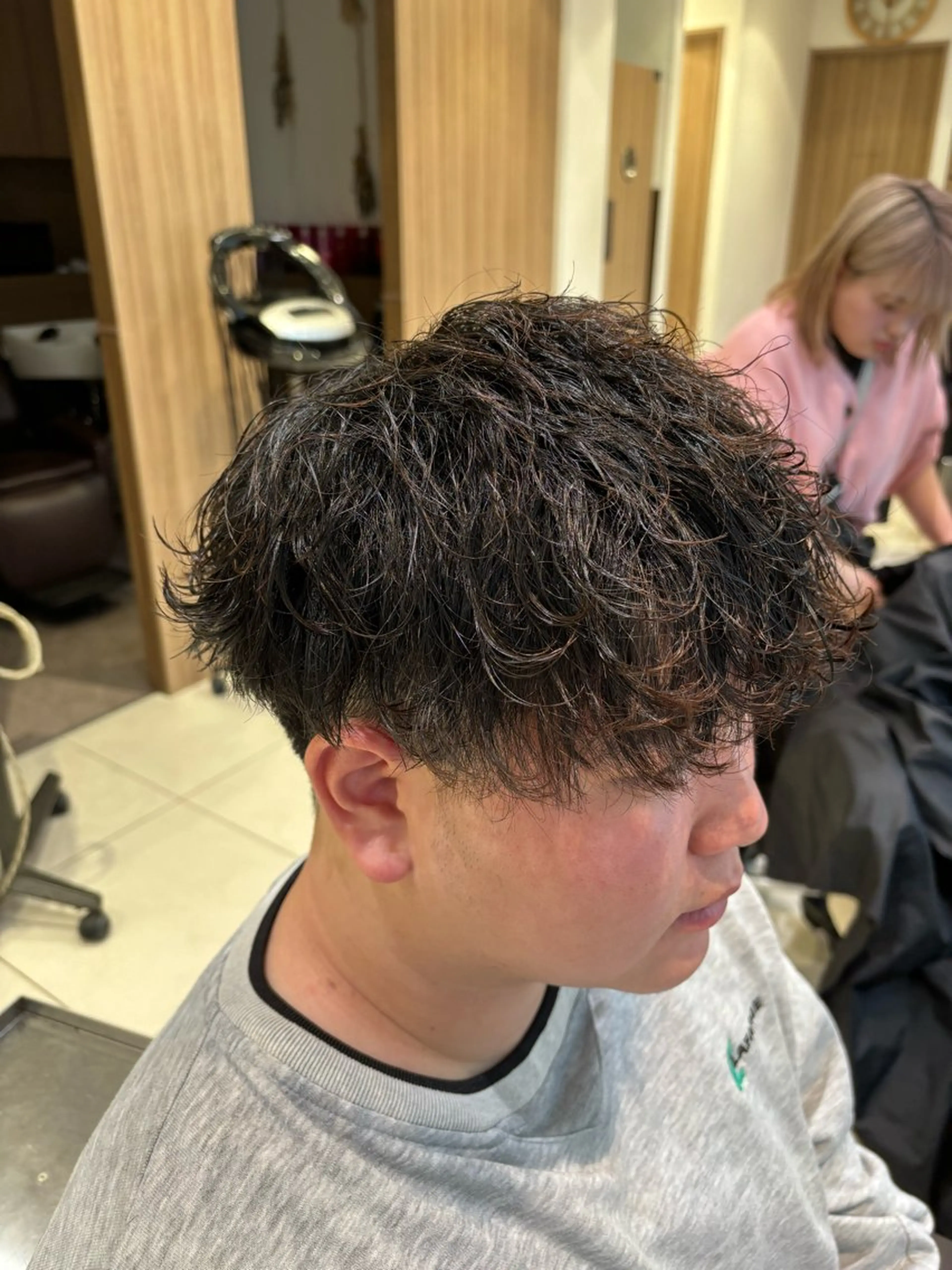 パーマ メンズ メンズパーマ ツイストスパイラルパーマ スパイラルパーマ ブリーチ/パーマ 縮毛/レイヤーaoiのヘアスタイル