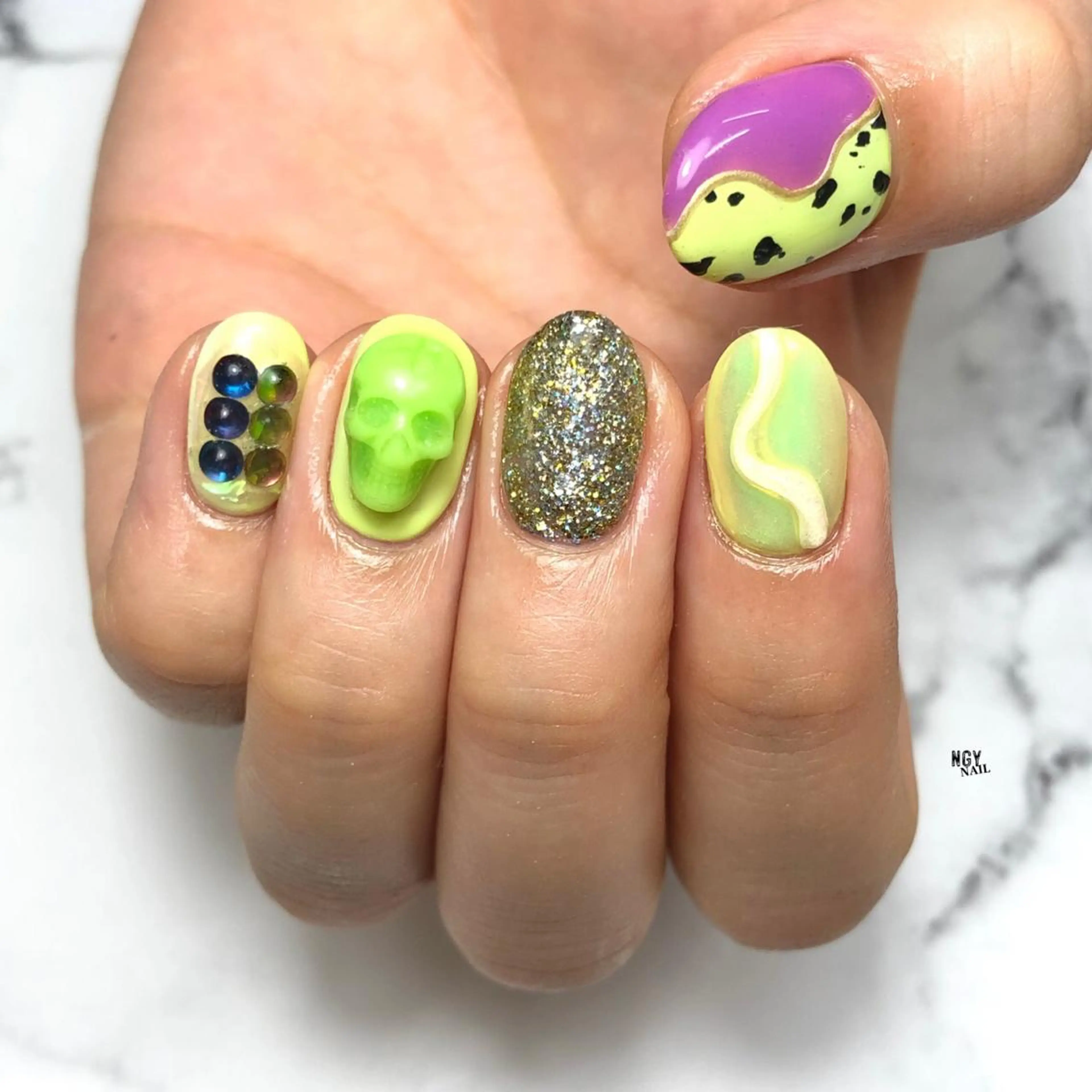 ネイル アートネイル オーロラネイル ジェルネイル ラメ(グリッター) ミラーネイル ハンドネイル NAIL NOWのネイルデザイン