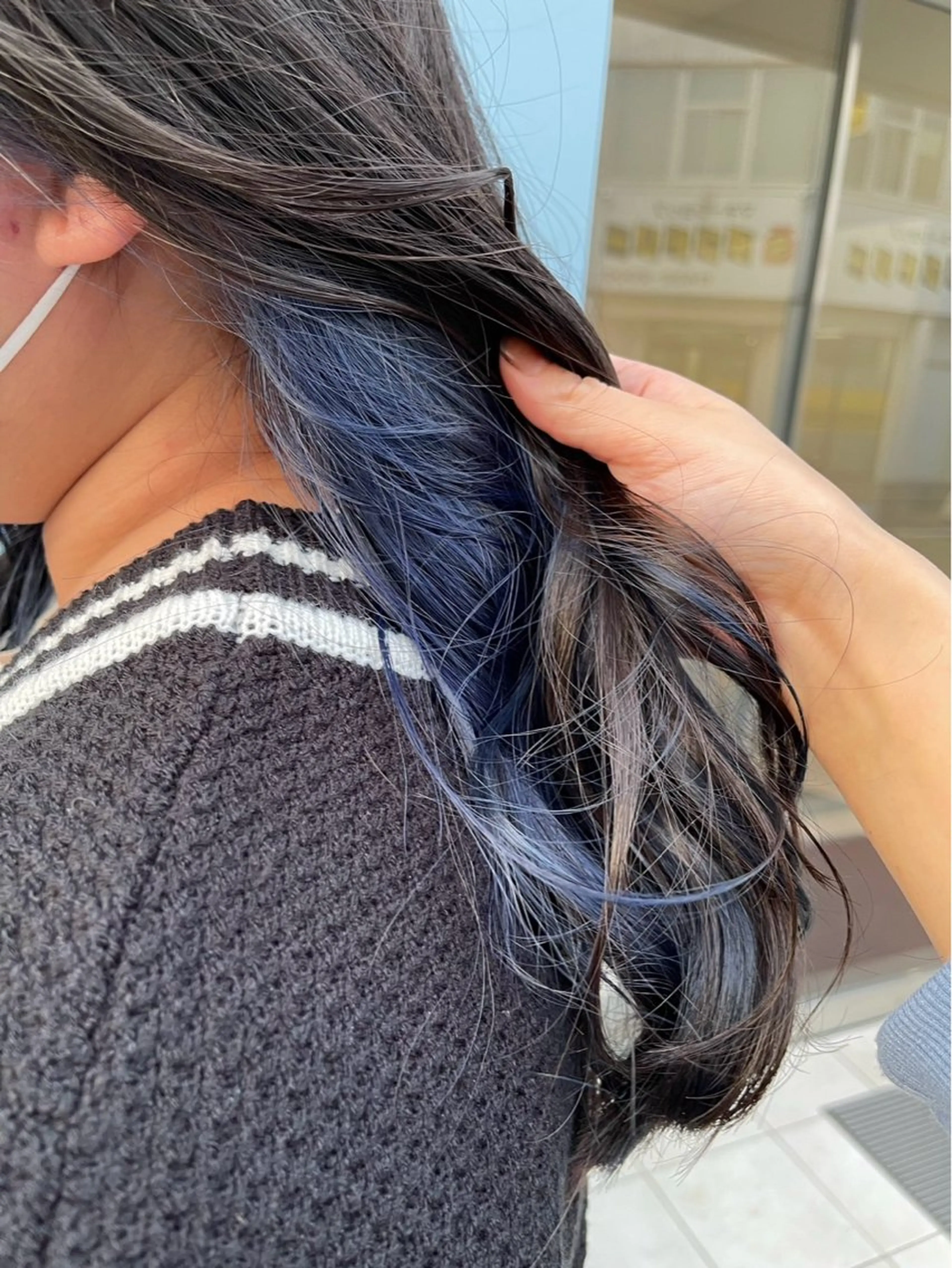 🍪🍭カット+イヤリングカラー🖤💙✨の写真