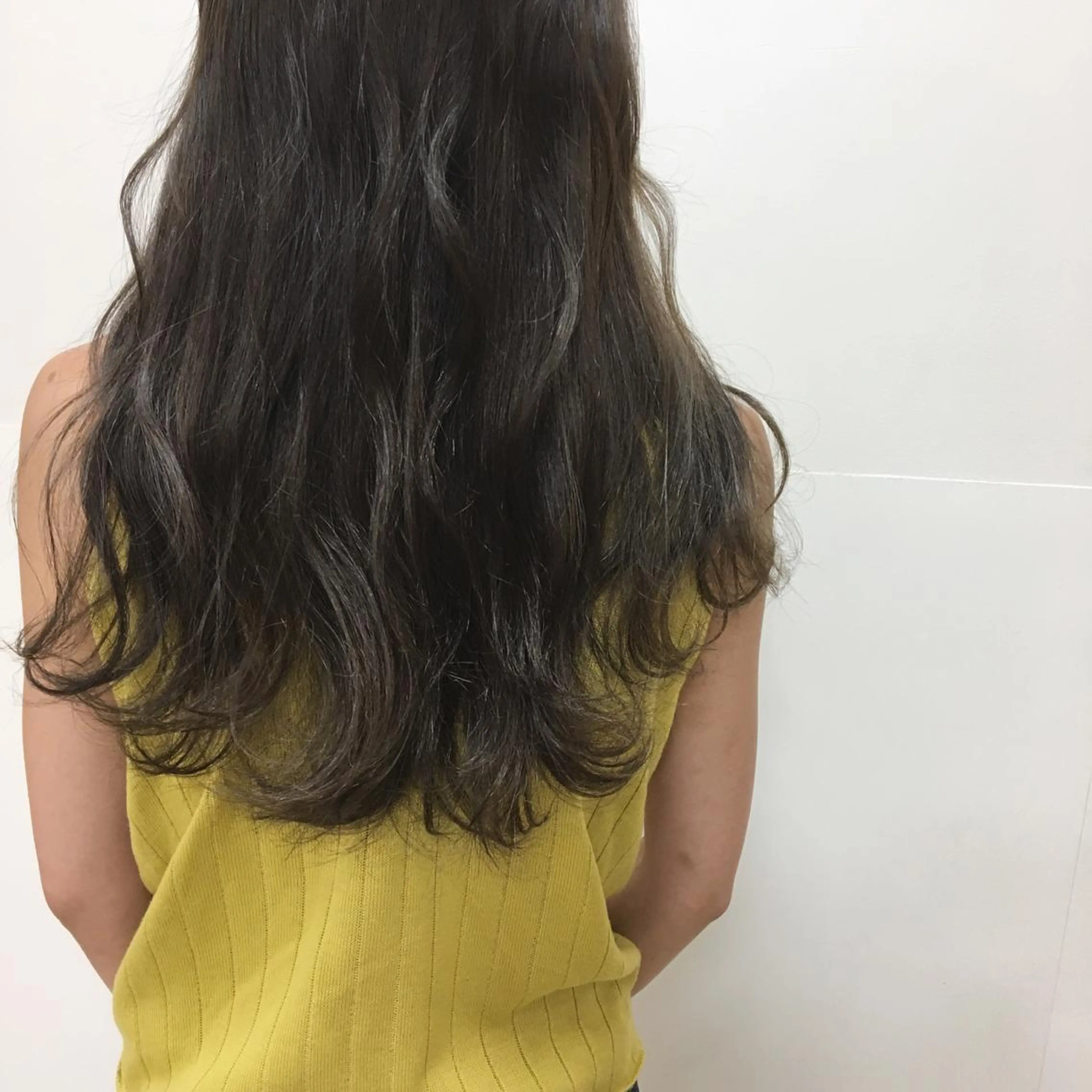 ロング カラー ヘアアレンジ SALOWIN  原宿ash所属・タナカ タクヤのヘアスタイル