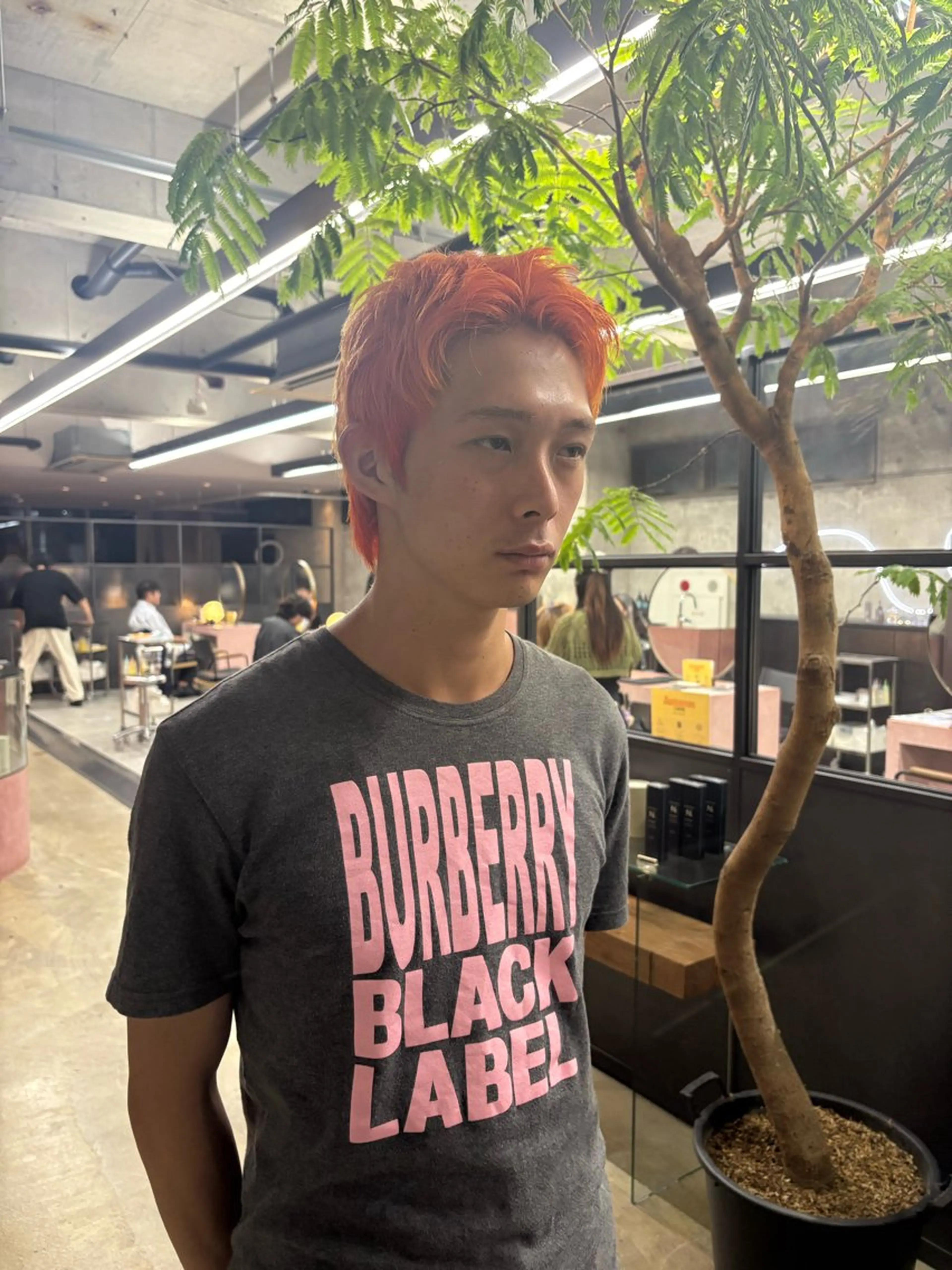 ショート 鈴木瑛里/ブロンド ベージュ/男女のヘアスタイル