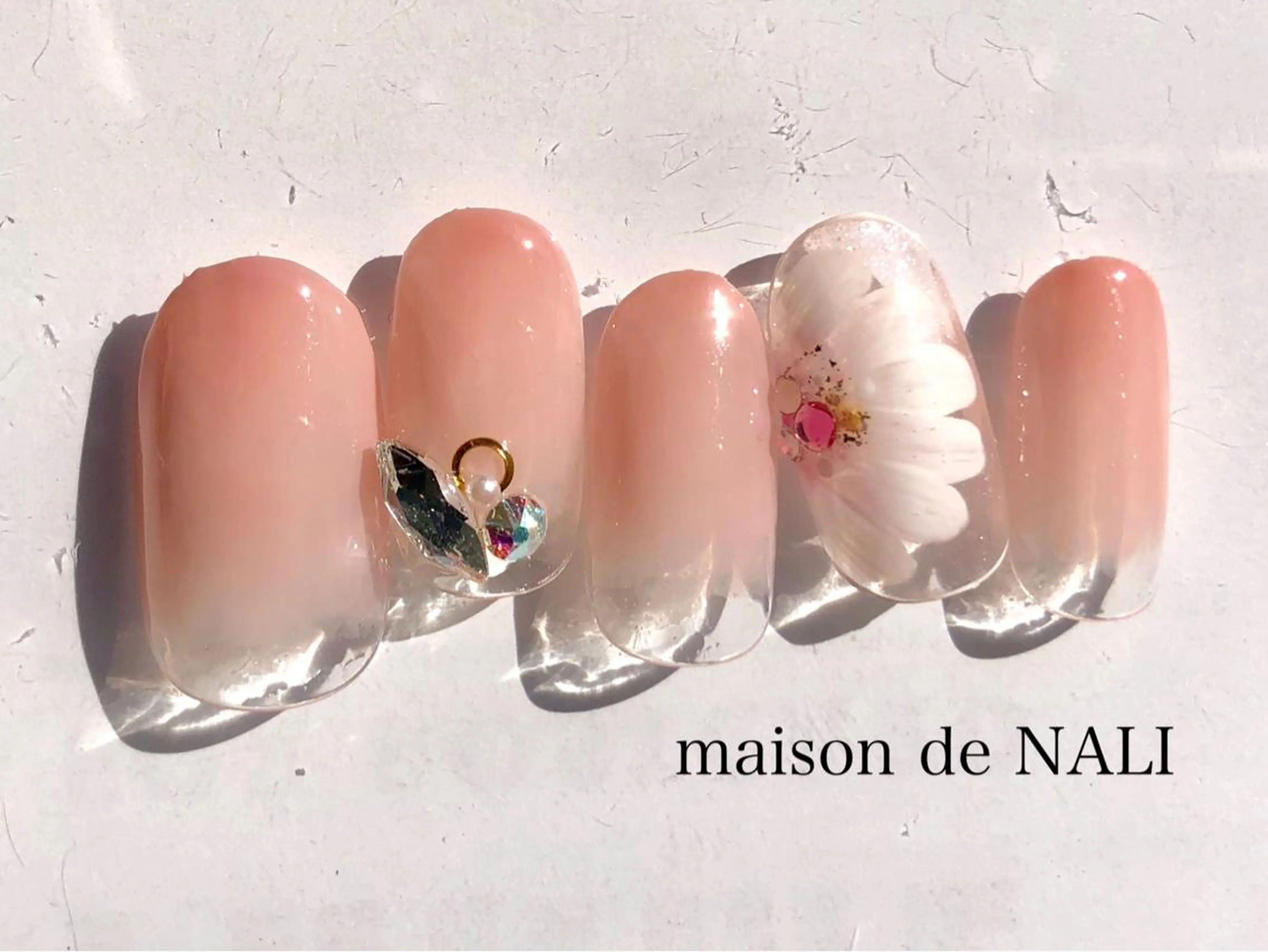 ネイル maison de NALIのネイルデザイン