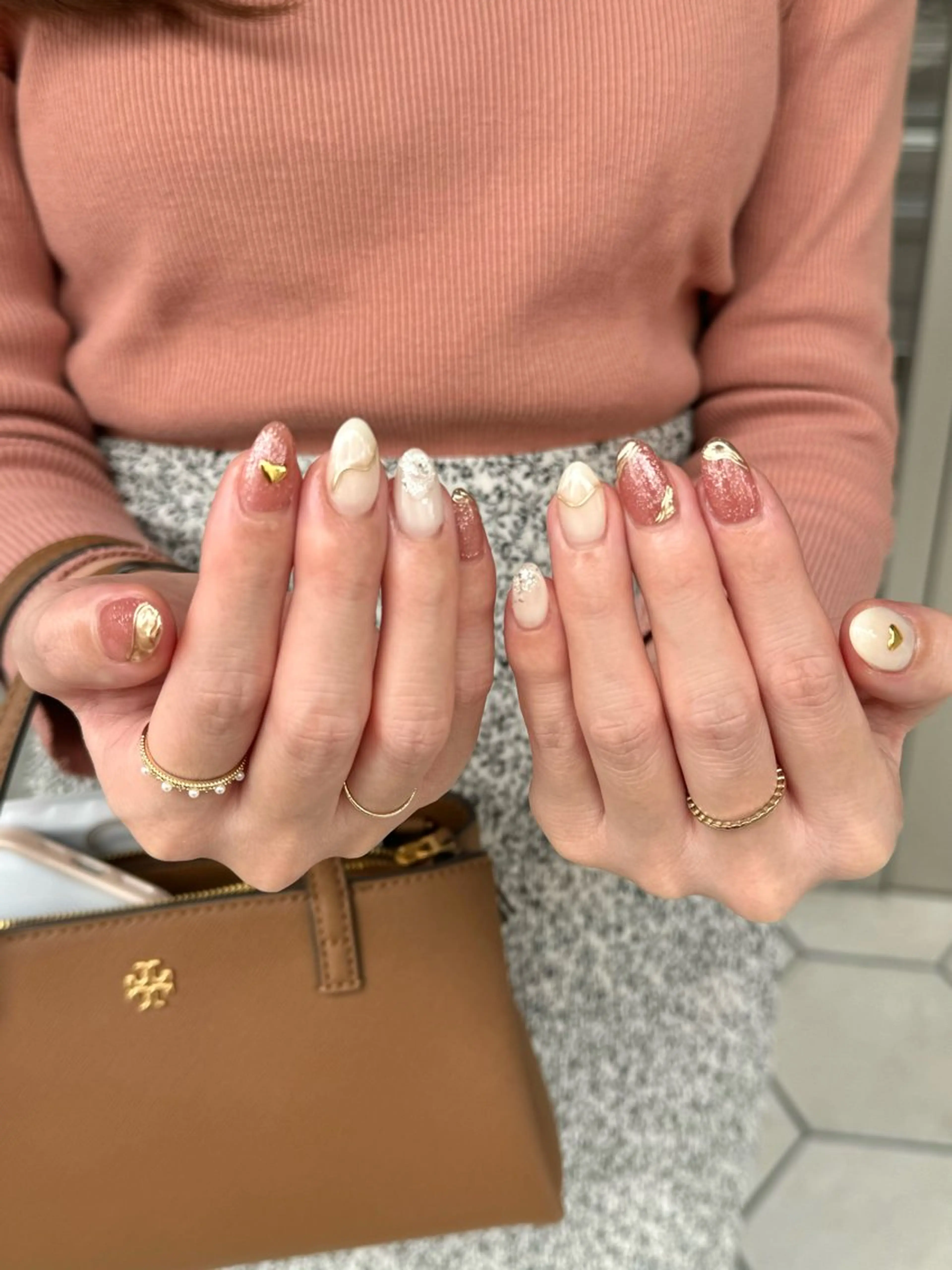 ネイル アートネイル ニュアンスネイル Rommy Arisaのネイルデザイン